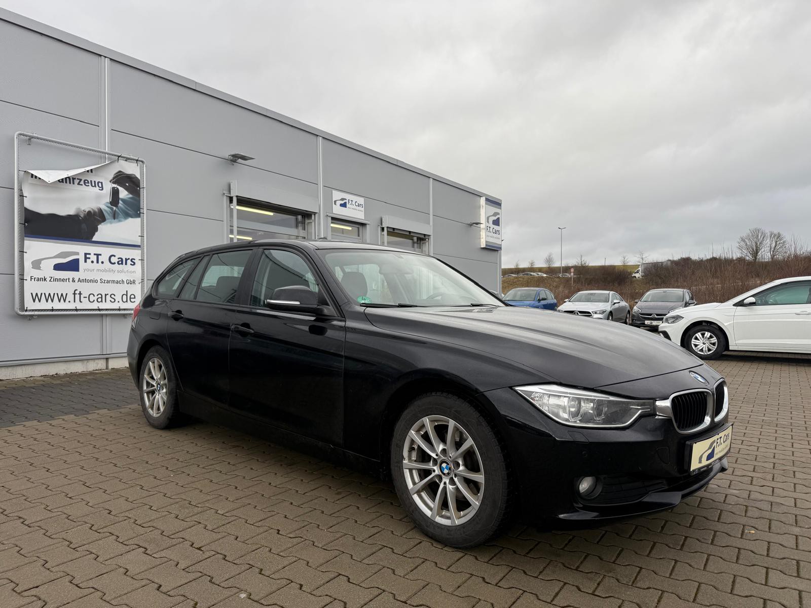 BMW 318d Touring Navi/Pano.-Dach/LM/Xenon