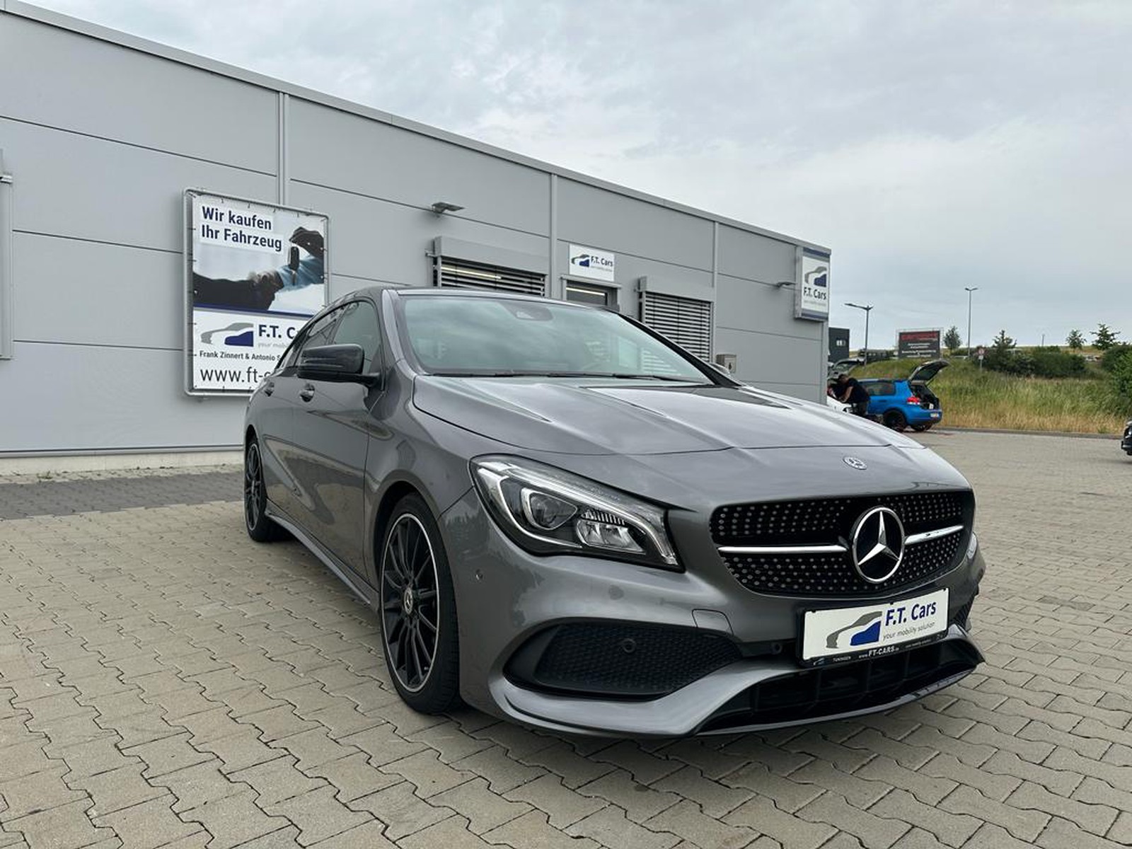 Mercedes-Benz CLA 200 7G-DTC SB AMG-Line/Garantie bis 03/2027