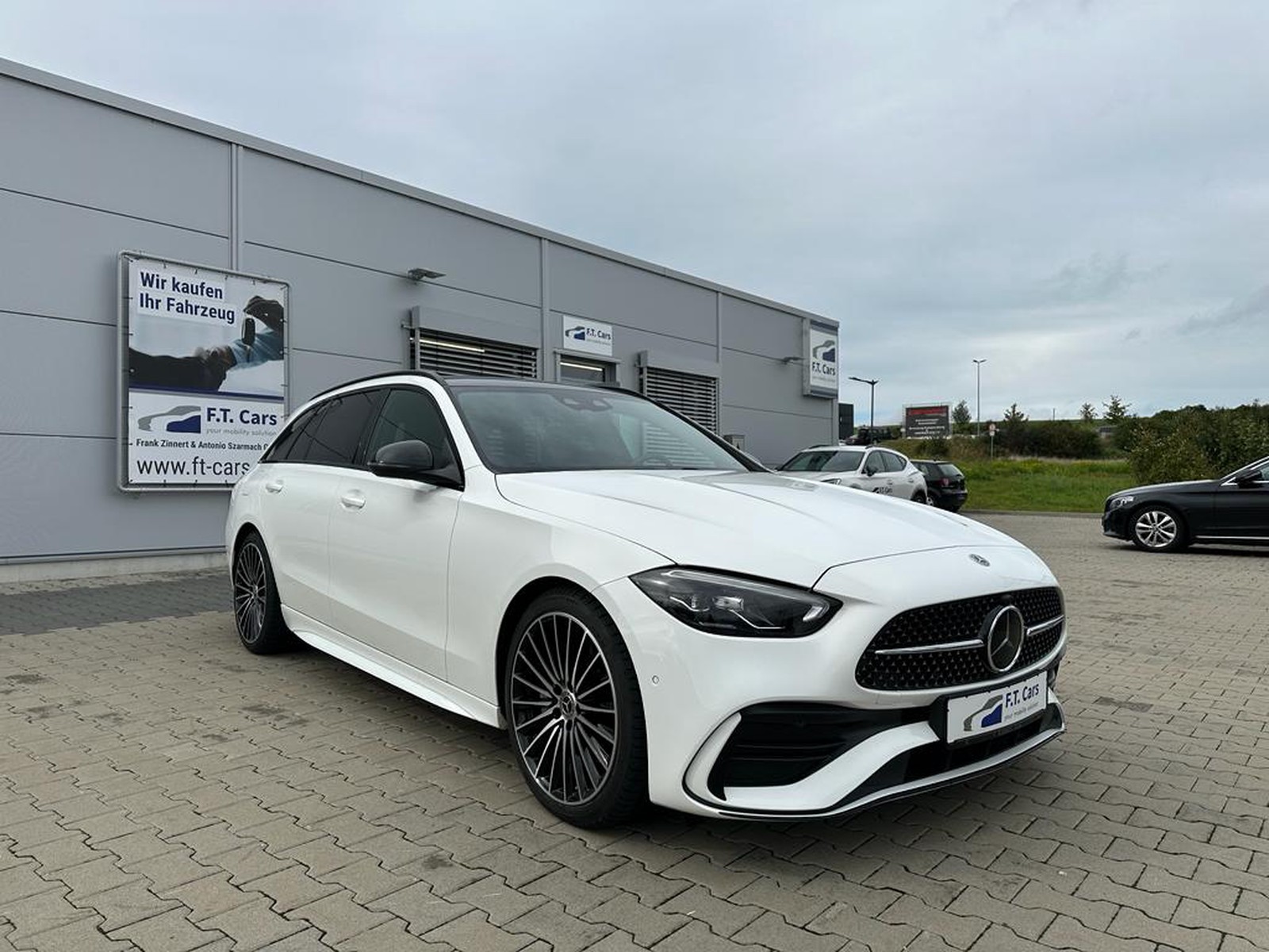 Mercedes-Benz C 300 d T AMG-Line/NAVI/Night-Paket/MBUX