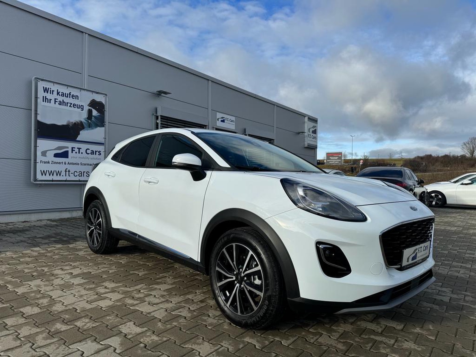 Ford Puma 1.0 Titanium Design Navi/LED/PDC