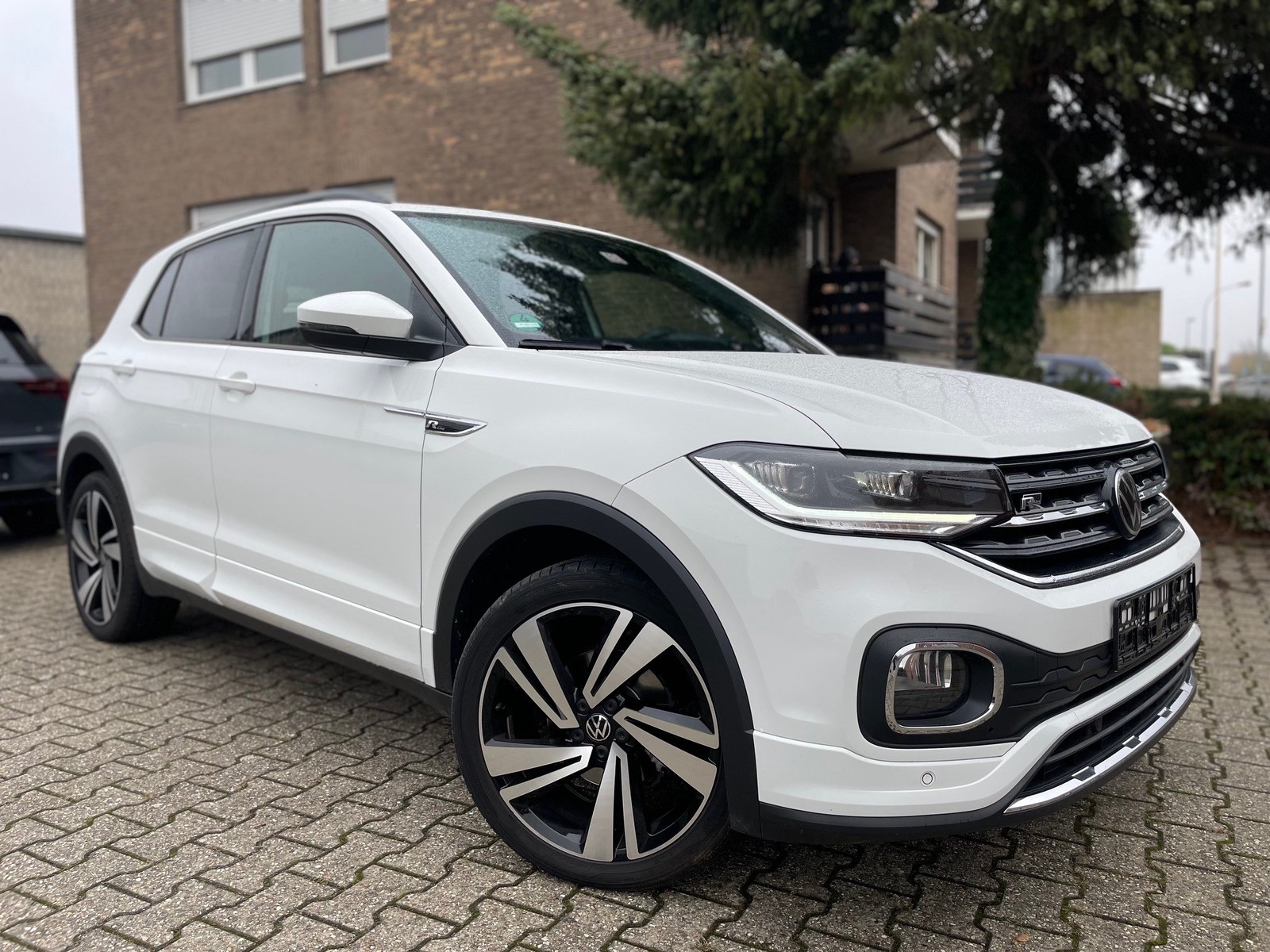 Volkswagen T-Cross R-Line 4 J. Gar,KAMERA,NAVI,ACC,Ass-Pak
