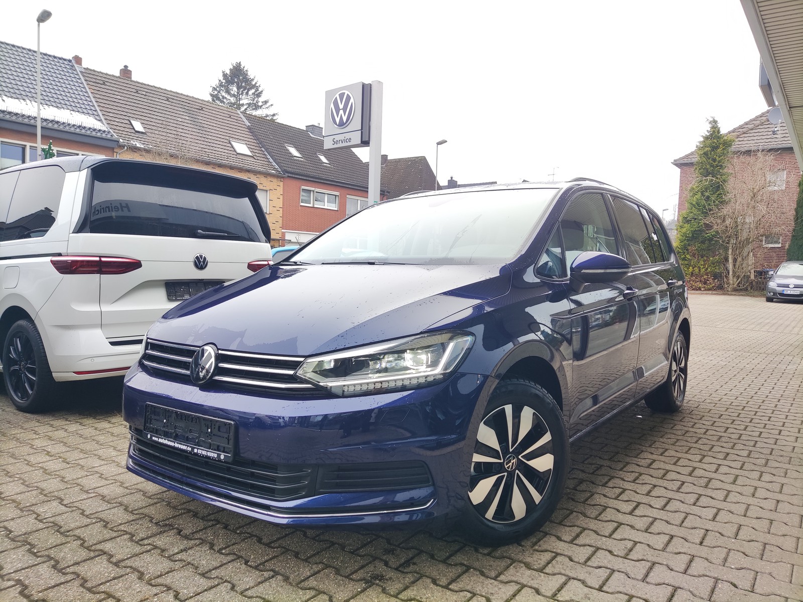 Volkswagen Touran "Move" AHK,GJR,APP,KAM,ACC,Matrix,7-Sitze