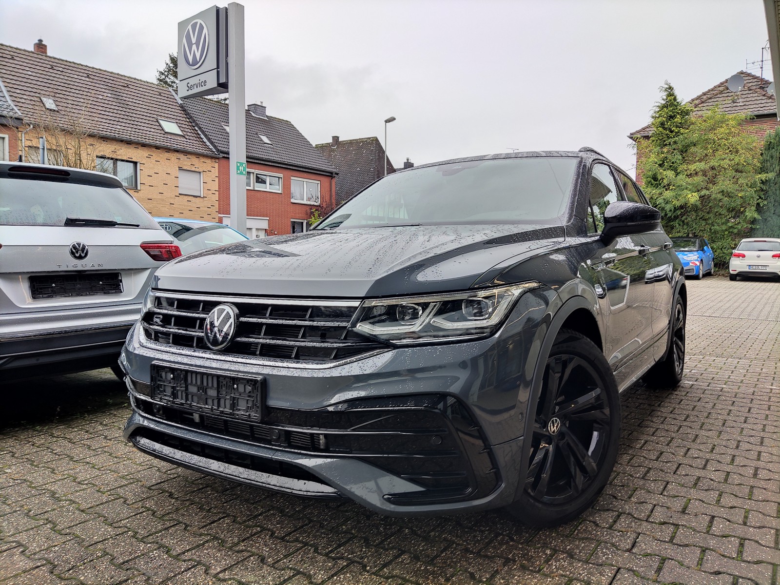 Volkswagen Tiguan R-Line Black-Style,IQ,AHK