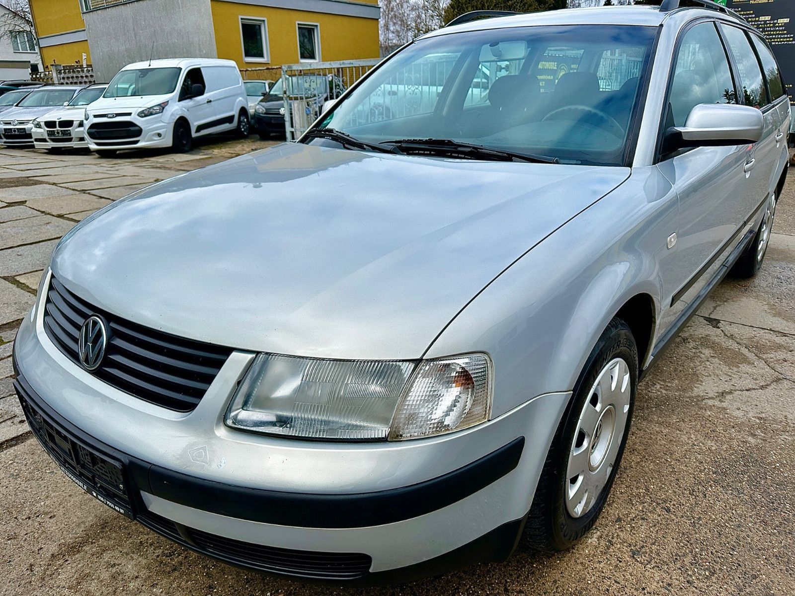 Volkswagen Passat 1.6 Variant *2.-Hand *Klimaautomatik *SZH