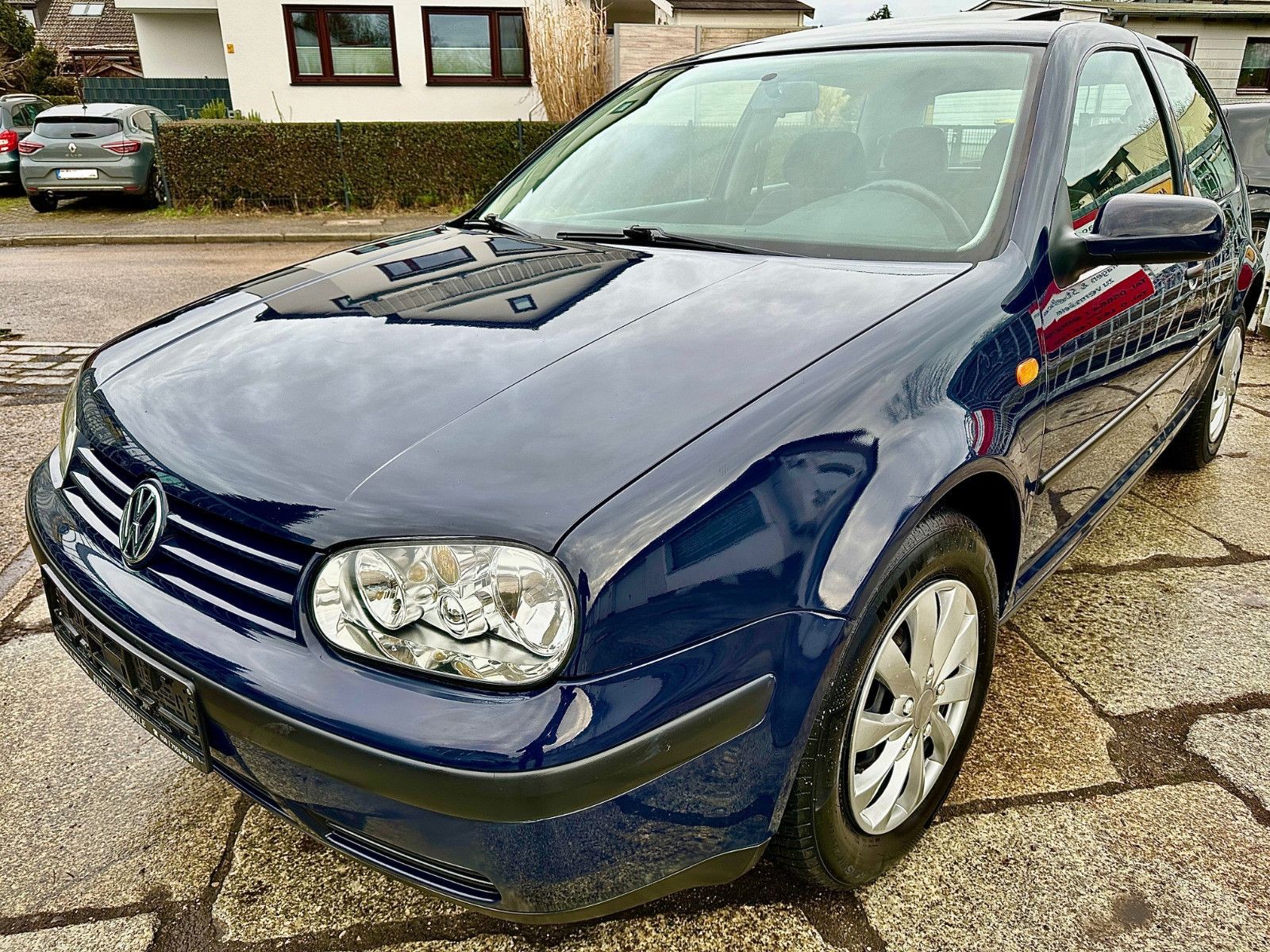 Volkswagen Golf 4 IV 1.6 SR * Automatik * Service + TÜV NEU