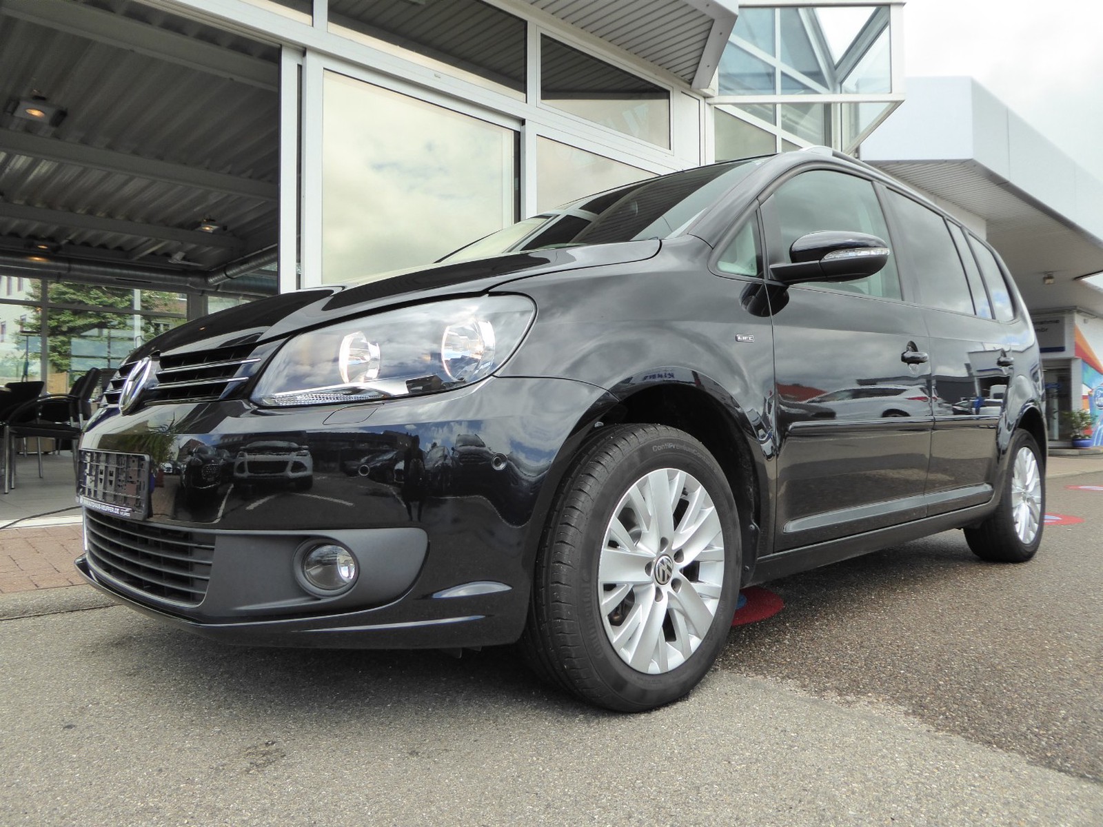 Volkswagen Touran Life/Navi/Tempomat/AHK abnehmbar