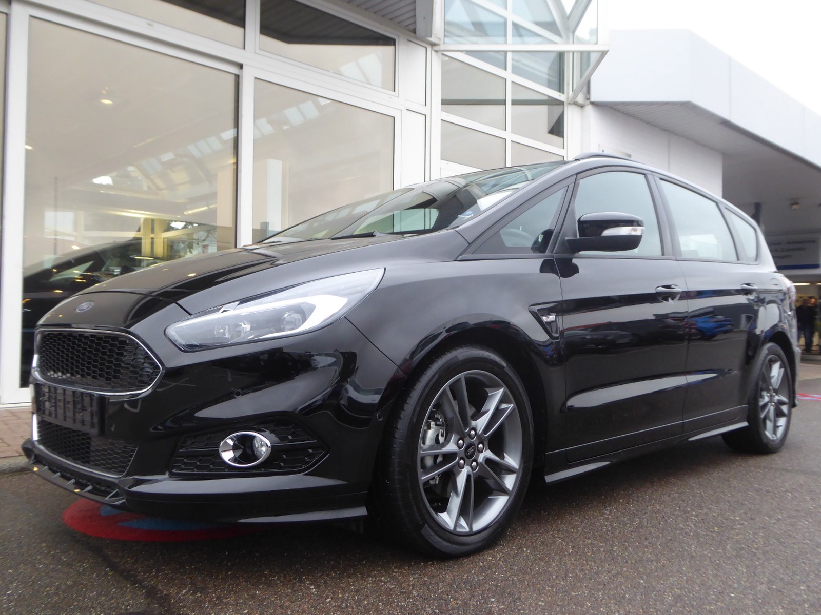 Ford s max st