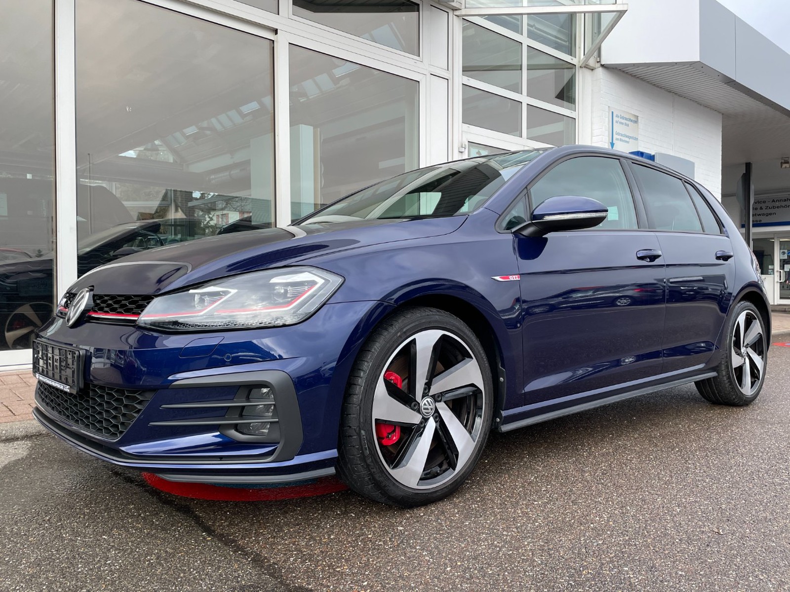 Volkswagen Golf VII GTI Performance BMT/DSG/LED/Navi/Pano