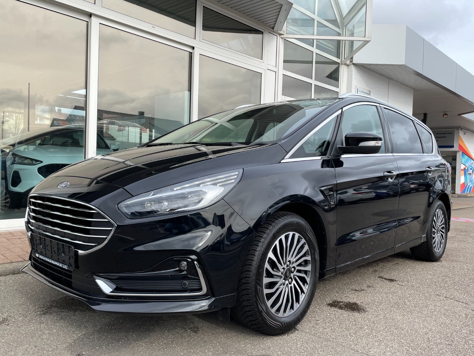 Ford S-Max Titanium/Automatik/7Sitze/LED/Kamera