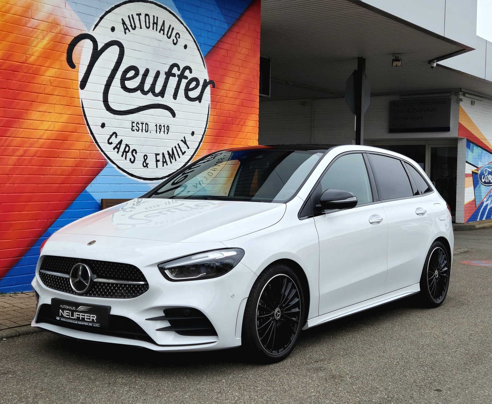 Mercedes-Benz B 250 4Matic AMG Line Premium/Pano/AHK schwenkbar