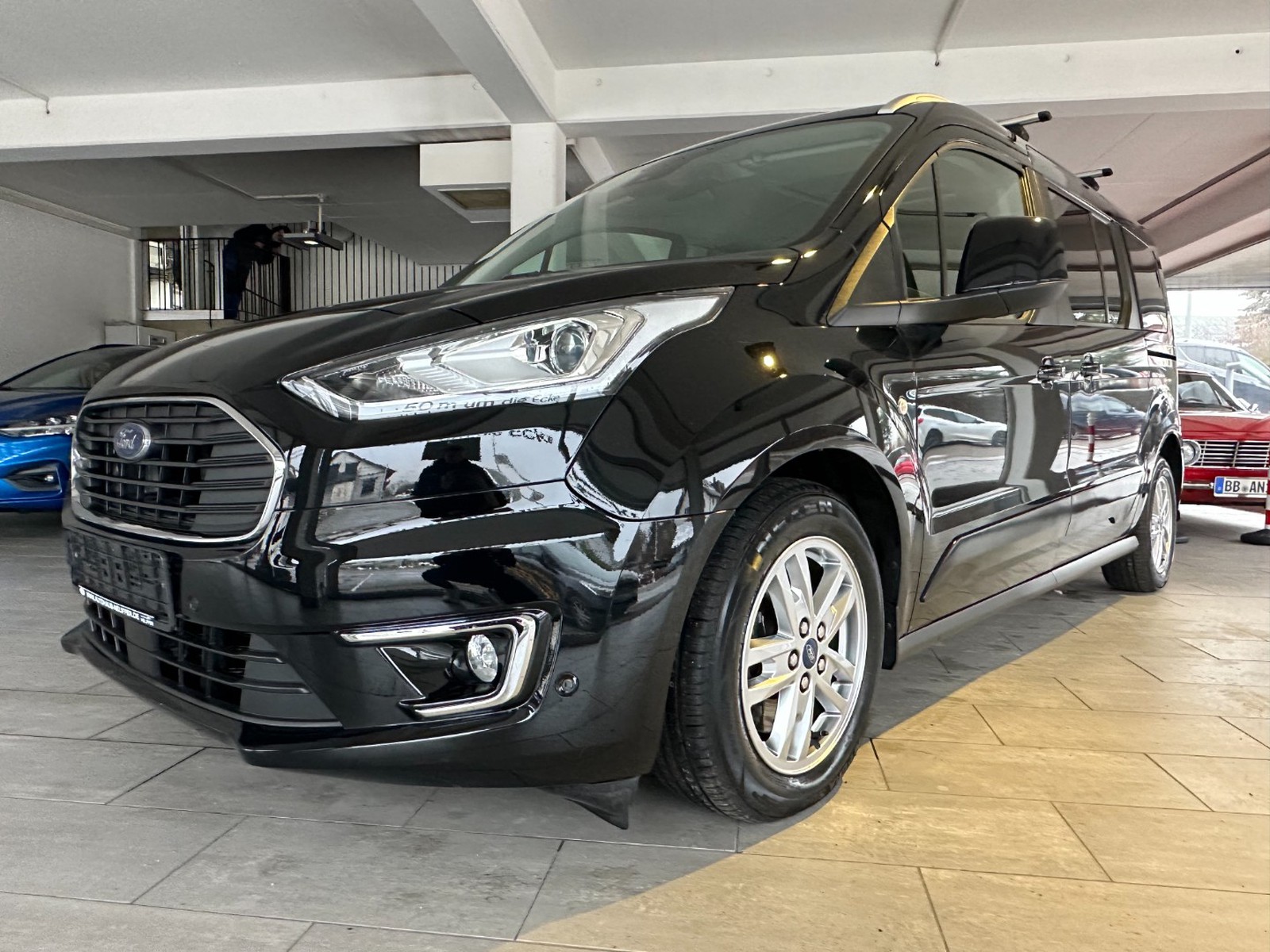 Ford Grand Tourneo Connect Titanium/Bi-Xenon/ACC/AHK