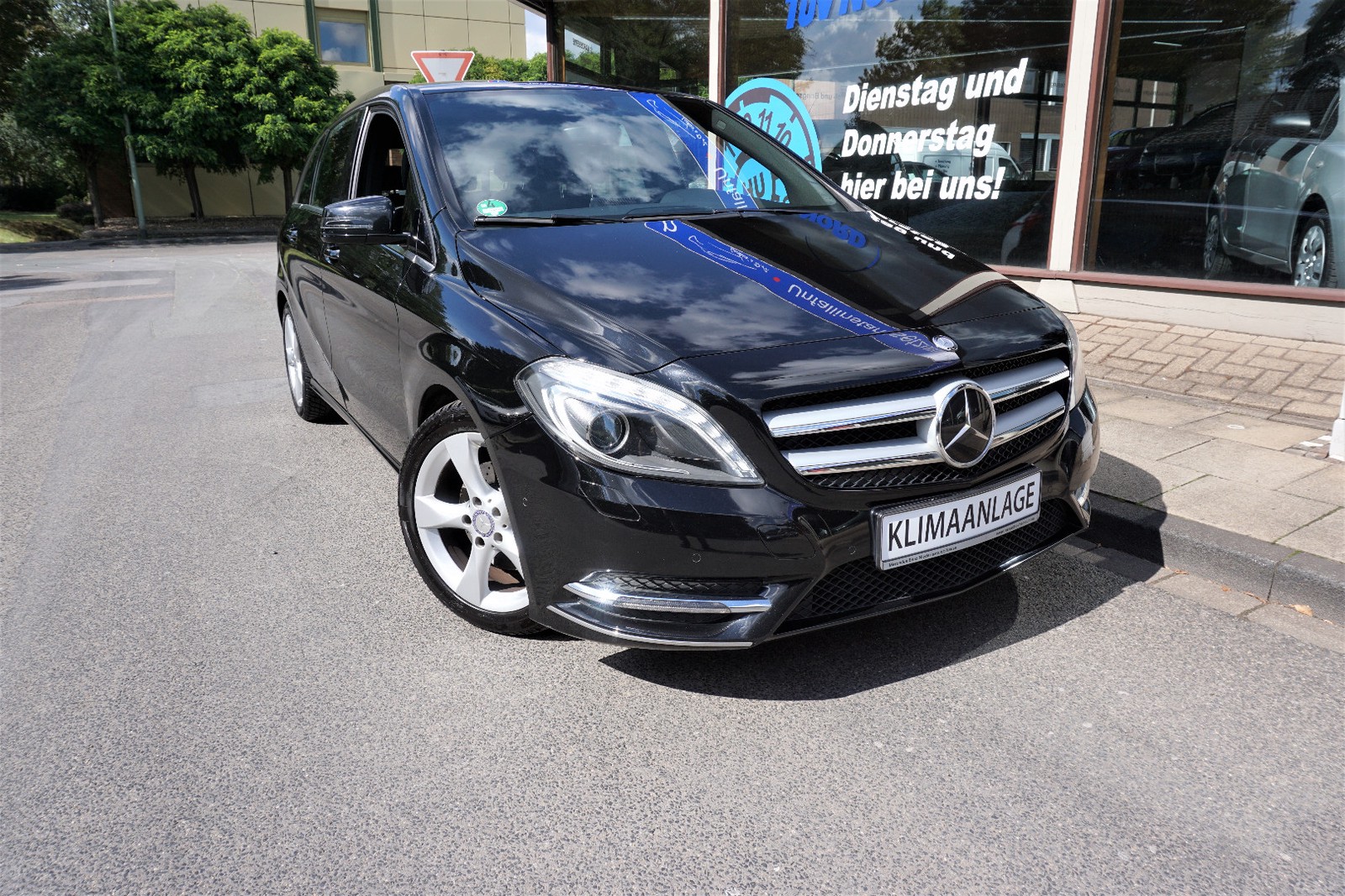 Mercedes Benz B 180 B 180 Xenon Navi Sportpaket Kamera Duisburg Oberhausen Wesel 13 Gebraucht