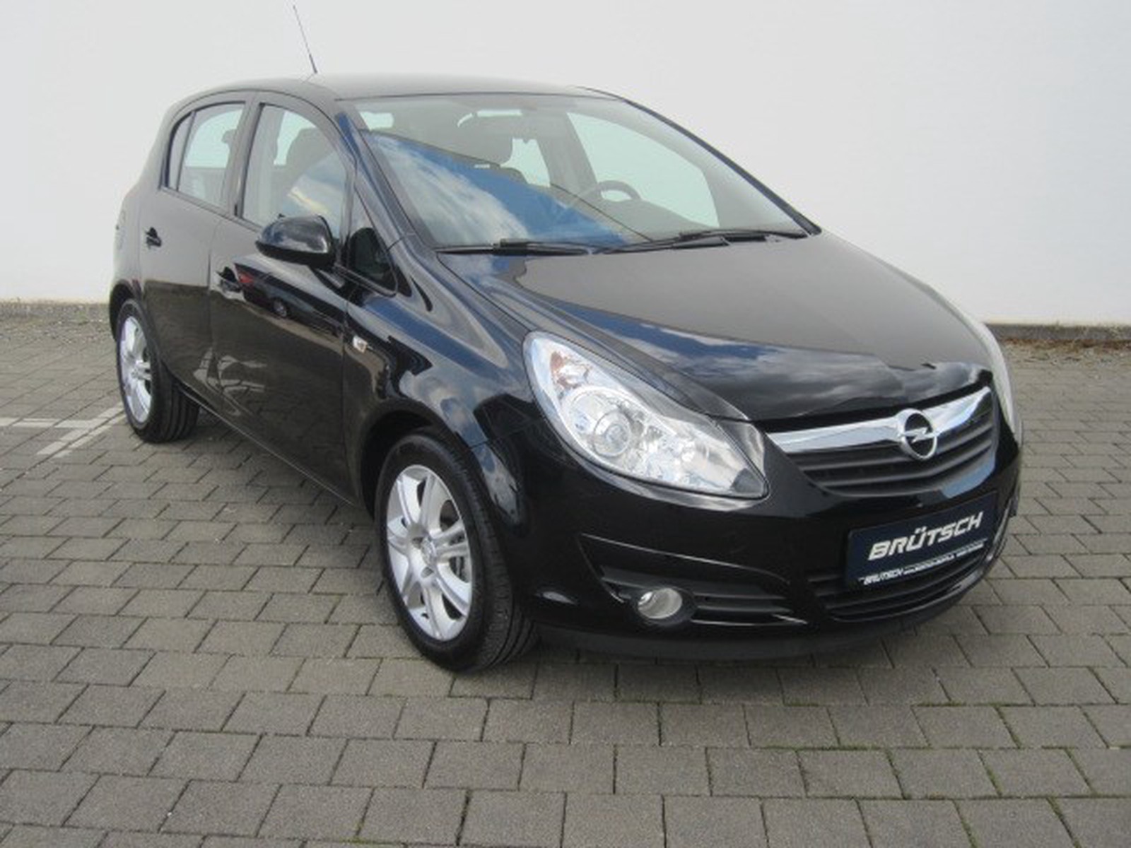 Opel Corsa D Innovation 110 Jahre Klima Pdc Gebraucht Kaufen In Singen Preis 6950 Eur Int Nr 26 Verkauft
