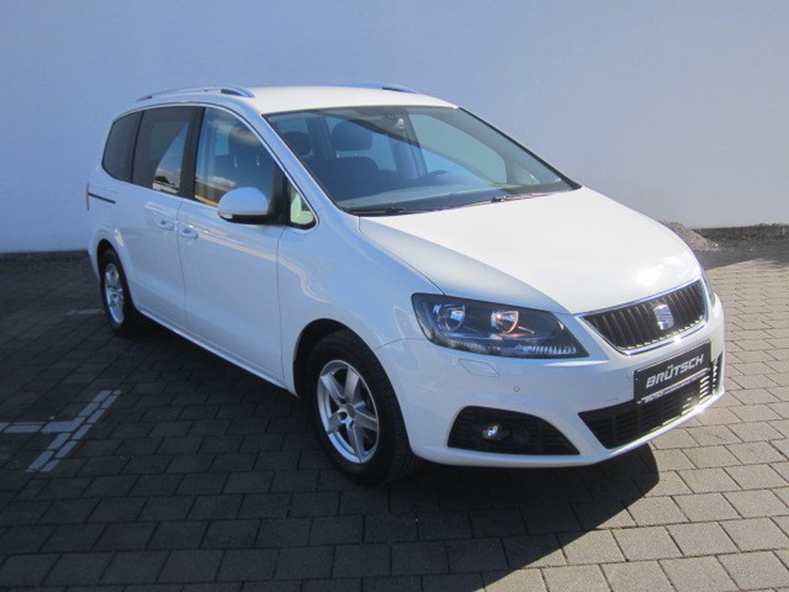 Seat Alhambra I Tech 1 4 Tsi Klima Navi 7 Sitzer Gebraucht Kaufen In Singen Preis Eur Int Nr 31 Verkauft