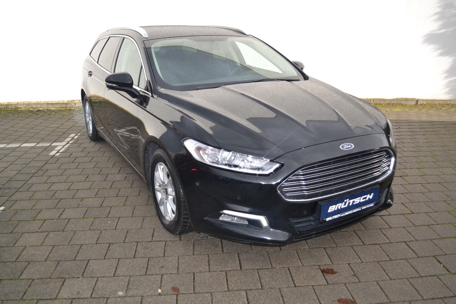 Ford Mondeo Turnier Mondeo 2 0 Tdci Turnier Business Edition Automatik Navi Gebraucht Kaufen In Singen Preis 170 Eur Int Nr 1596 Verkauft