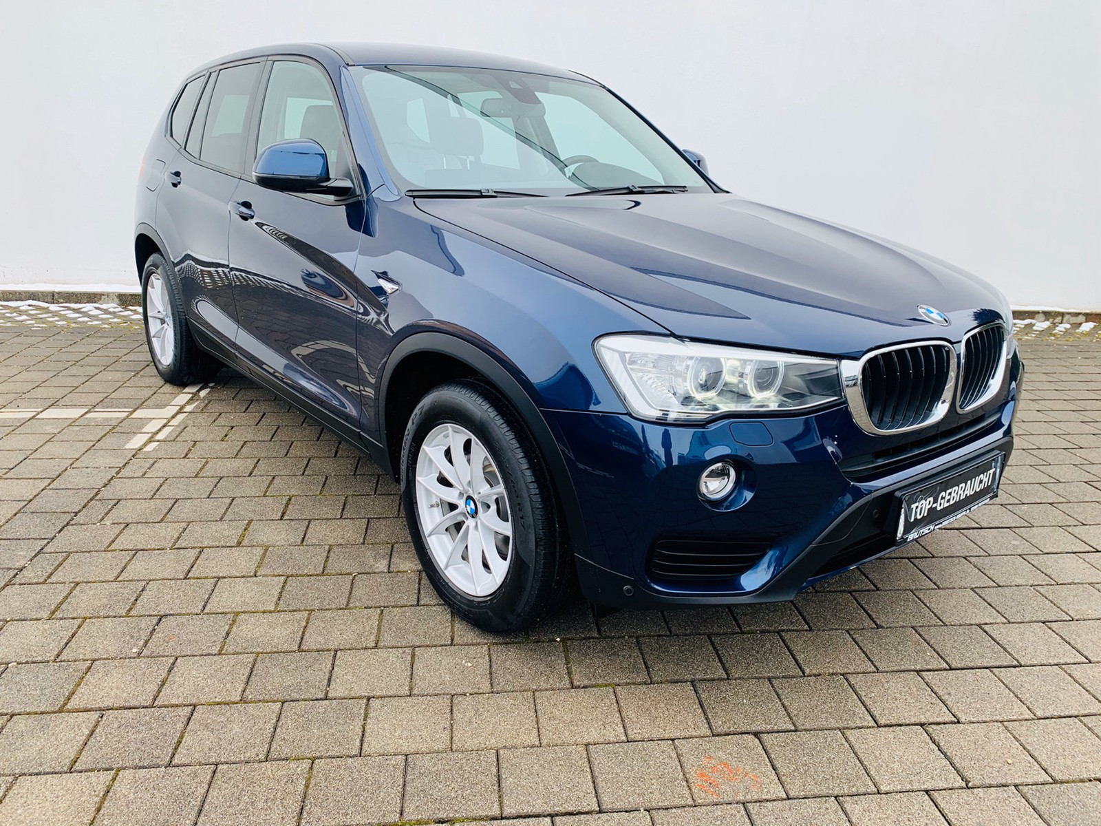 BMW X3 xDrive20d AUTOMATIK / LEDER / NAVI / XENON gebraucht kaufen in ...