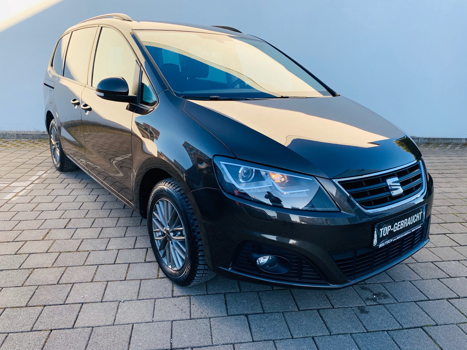 Seat Alhambra Tdi Style Dsg Sitzer Navi Ahk Xenon Gebraucht Kaufen In Singen Preis