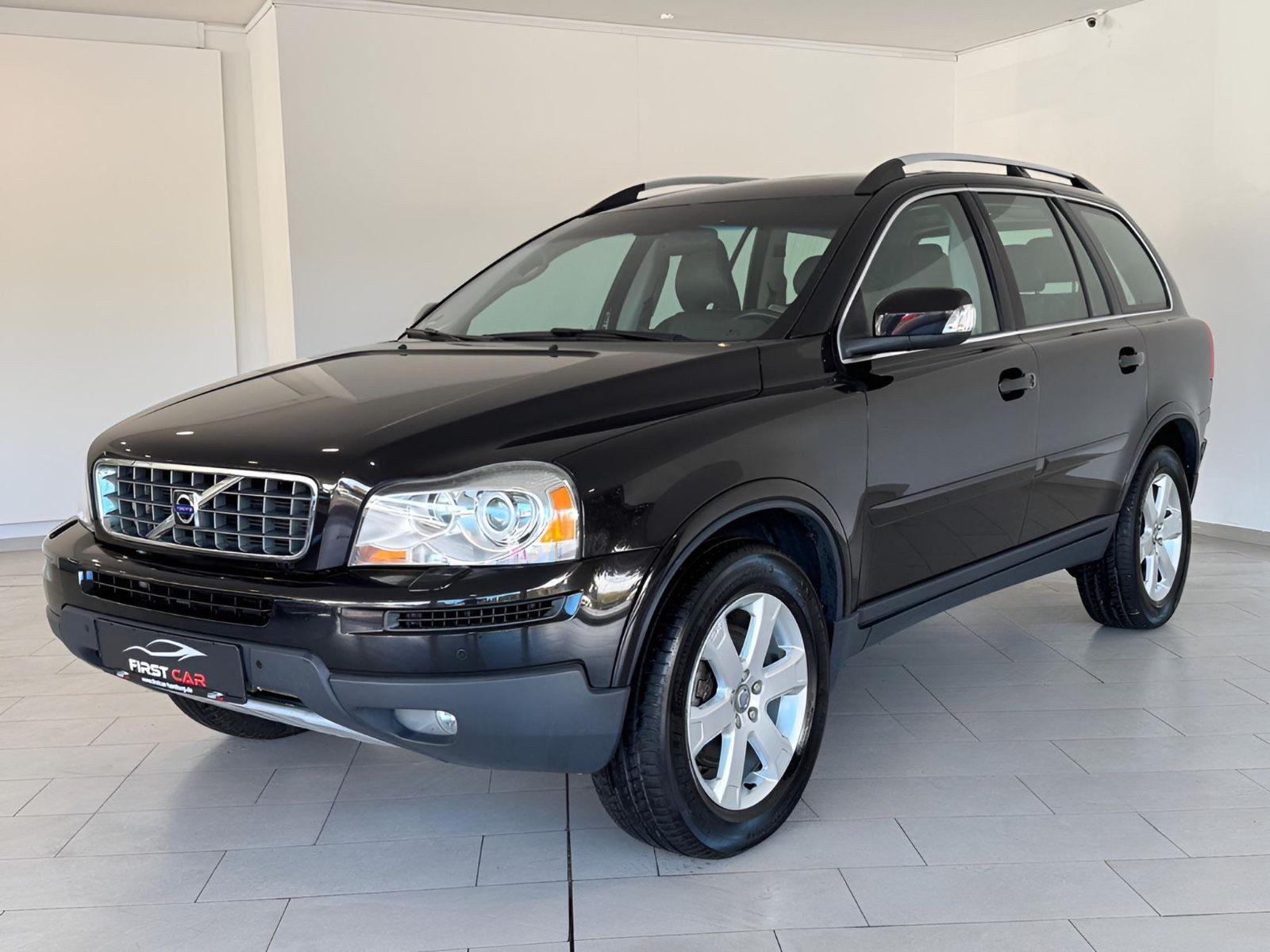 Volvo XC90 D5 AWD Summum 7-Sitzer|1-HAND|AHK|8FACH|MEM