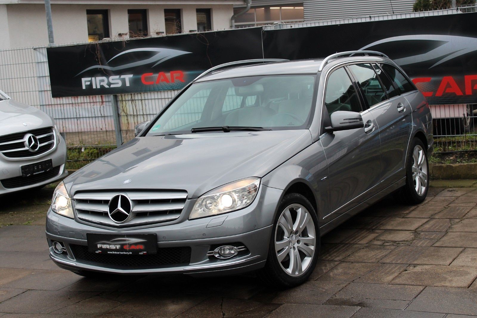 Mercedes-Benz C 180 T Kompressor BlueEfficiency Avantgarde TOP