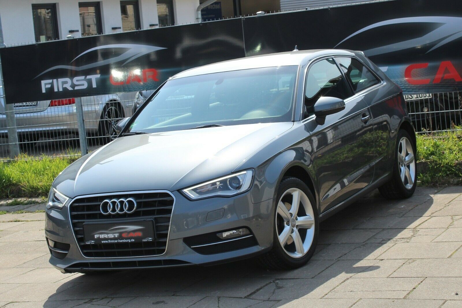 Audi A3 2.0 TDI Ambiente*MMI*BI-XENON*KEYLESSGO*KLIMA