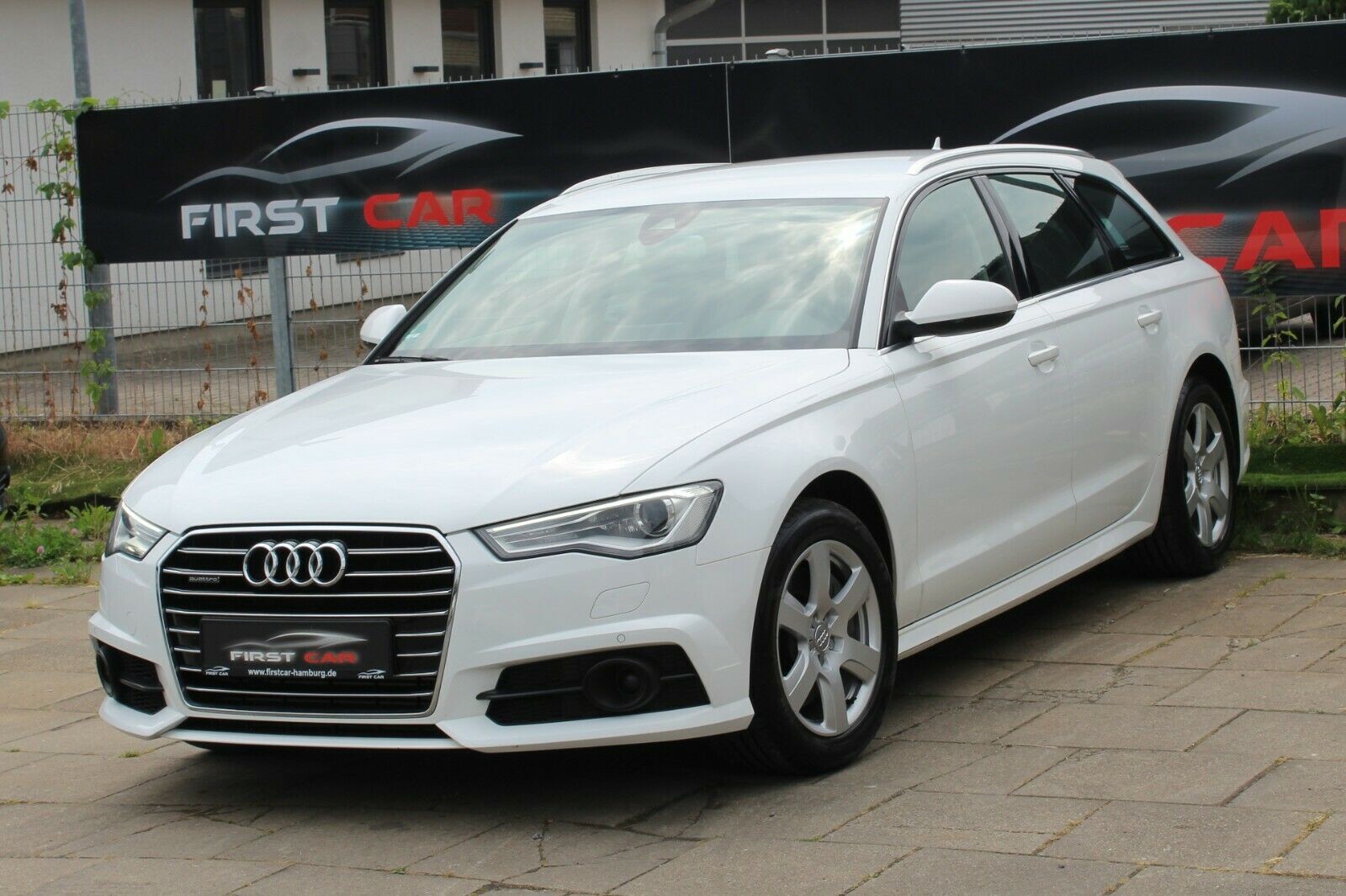 Audi A6 Avant 3.0 TDI Quattro*AHK*ACC*NAVI*LEDER*PDC