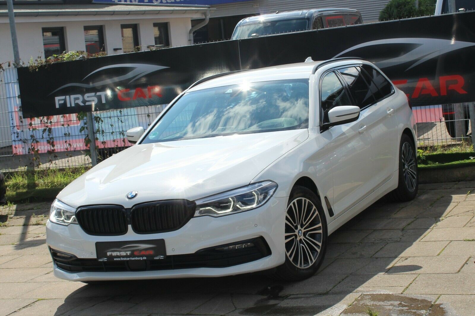 BMW 525d Sport Line*HUD*NAVI*LED*NAVI*1-HAND*DAB*
