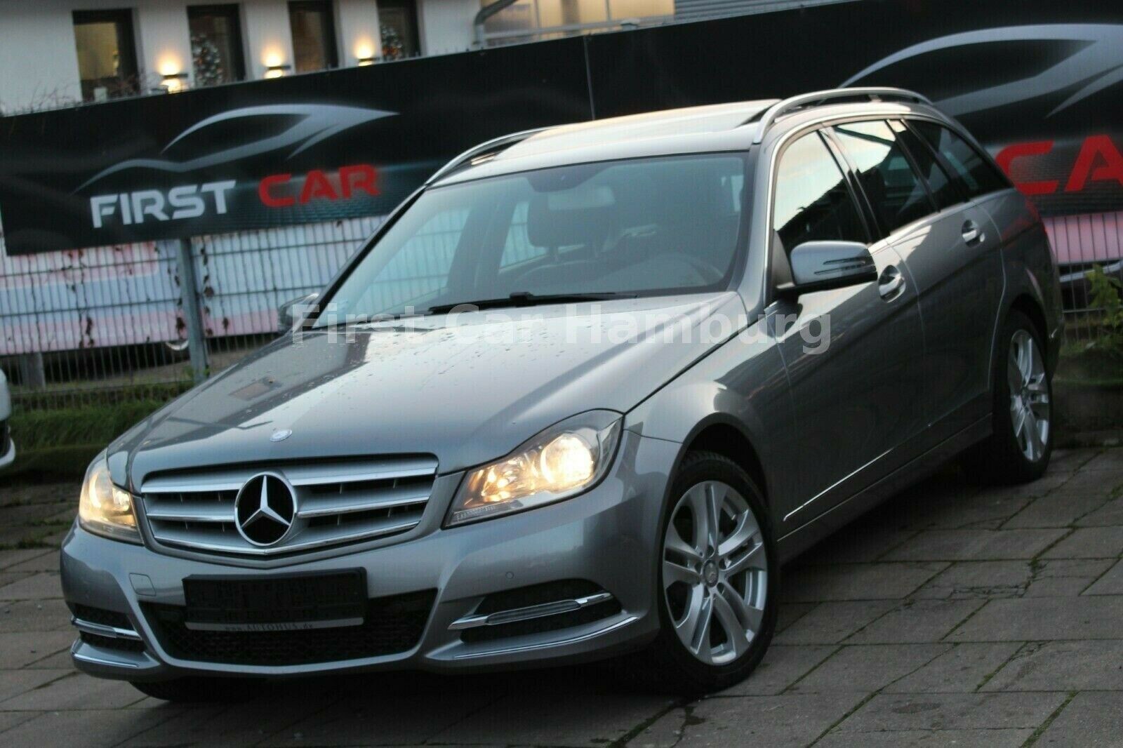 Mercedes-Benz C 180 T CGI BlueEfficiency*SCHIEBED*NAVI*PDC*