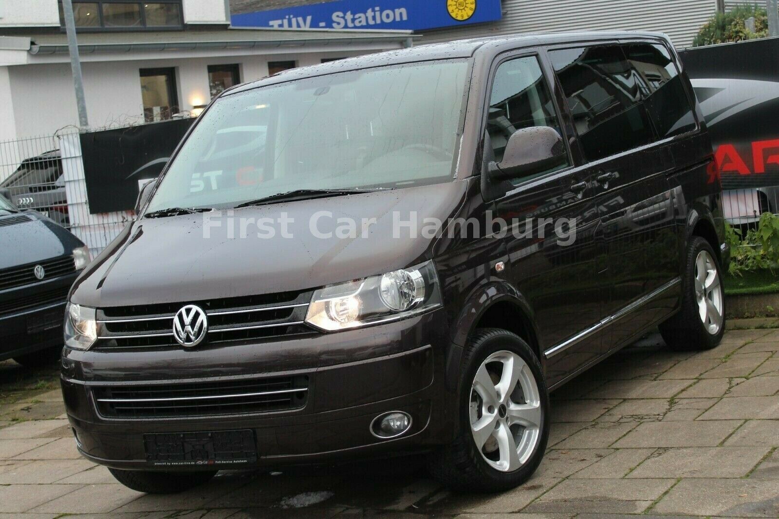 Volkswagen T5 Multivan Highline 2.0 TDI 7-Sitze*DSG*AHK*RNS