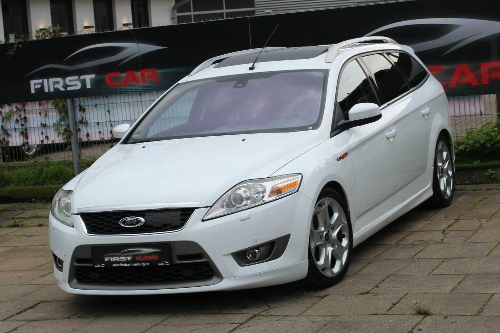 Ford Mondeo Turnier 2,2 TDCi Titanium*AHK*SCHIEBEDACH