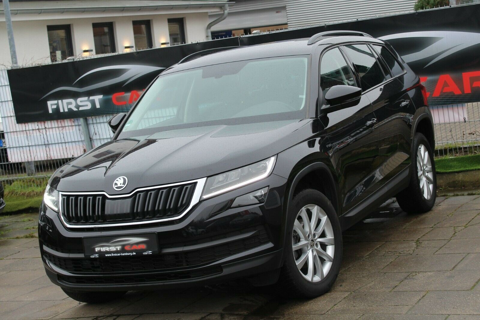 Skoda Kodiaq 1.5 TSI DSG*LED*AHK*NAVI*FRONTASS.*KLIMA*