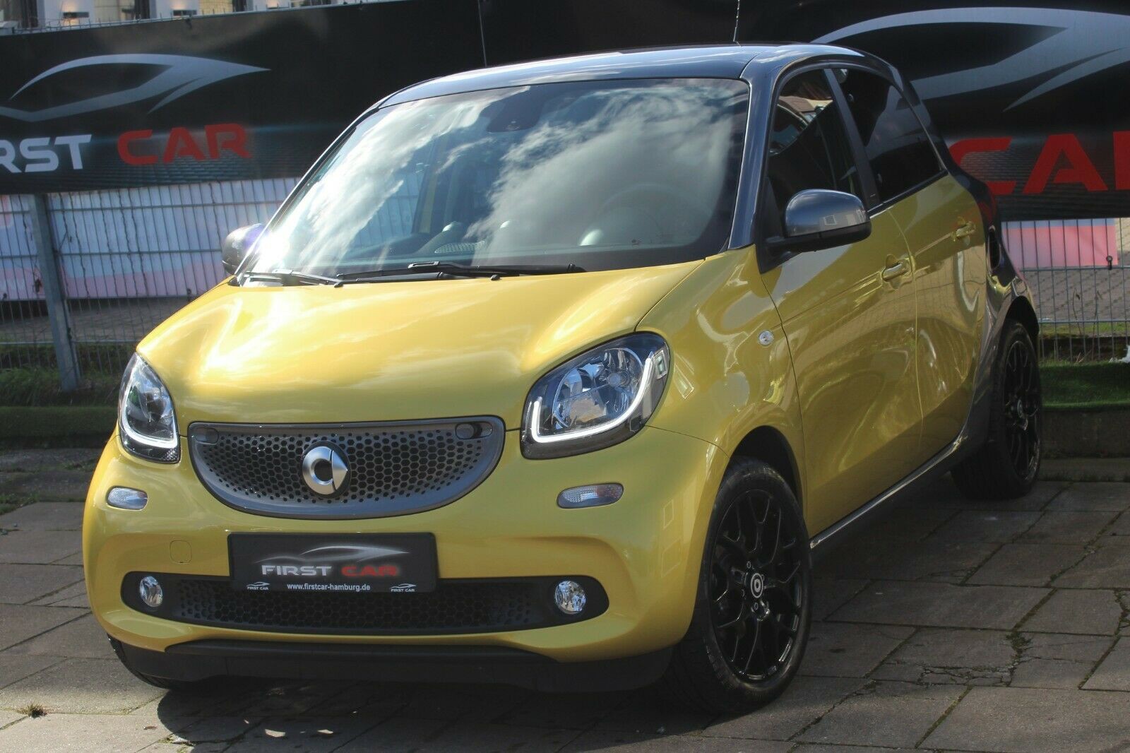 Smart ForFour Turbo Passion*PANORAMA*KAMERA*NAVI*F1*
