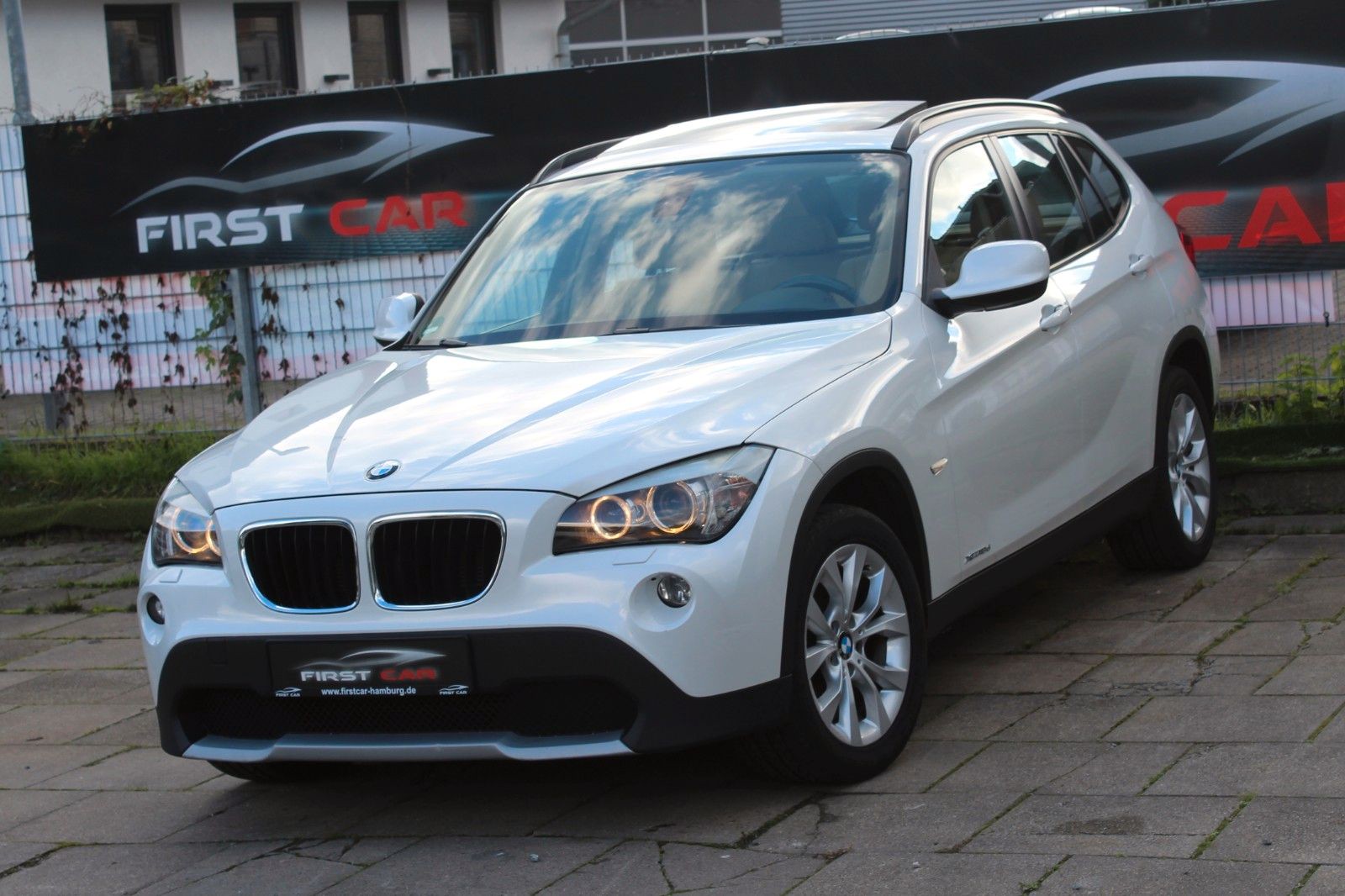 BMW X1 xDrive 18d Steptronic*PANORAMA*BIXENON*PDC*