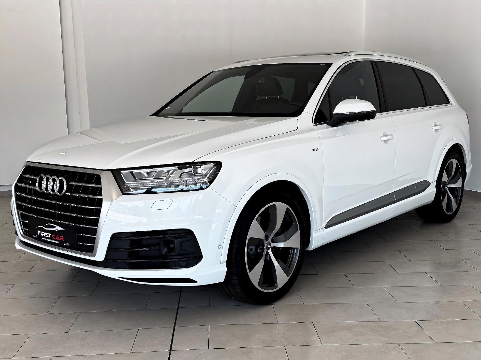 Audi Q7 3.0 TDI Quattro S-Line 7-Sitzer|PANO|AHK|360°