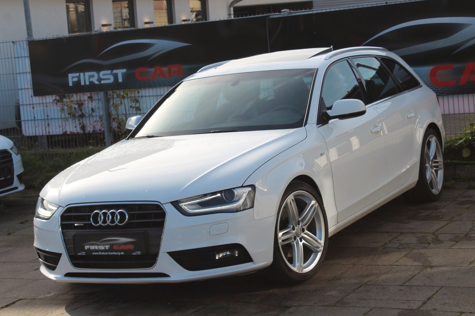 Audi A4 Avant 3.0 TDI S-Line Plus Quattro*PANO*AHK*