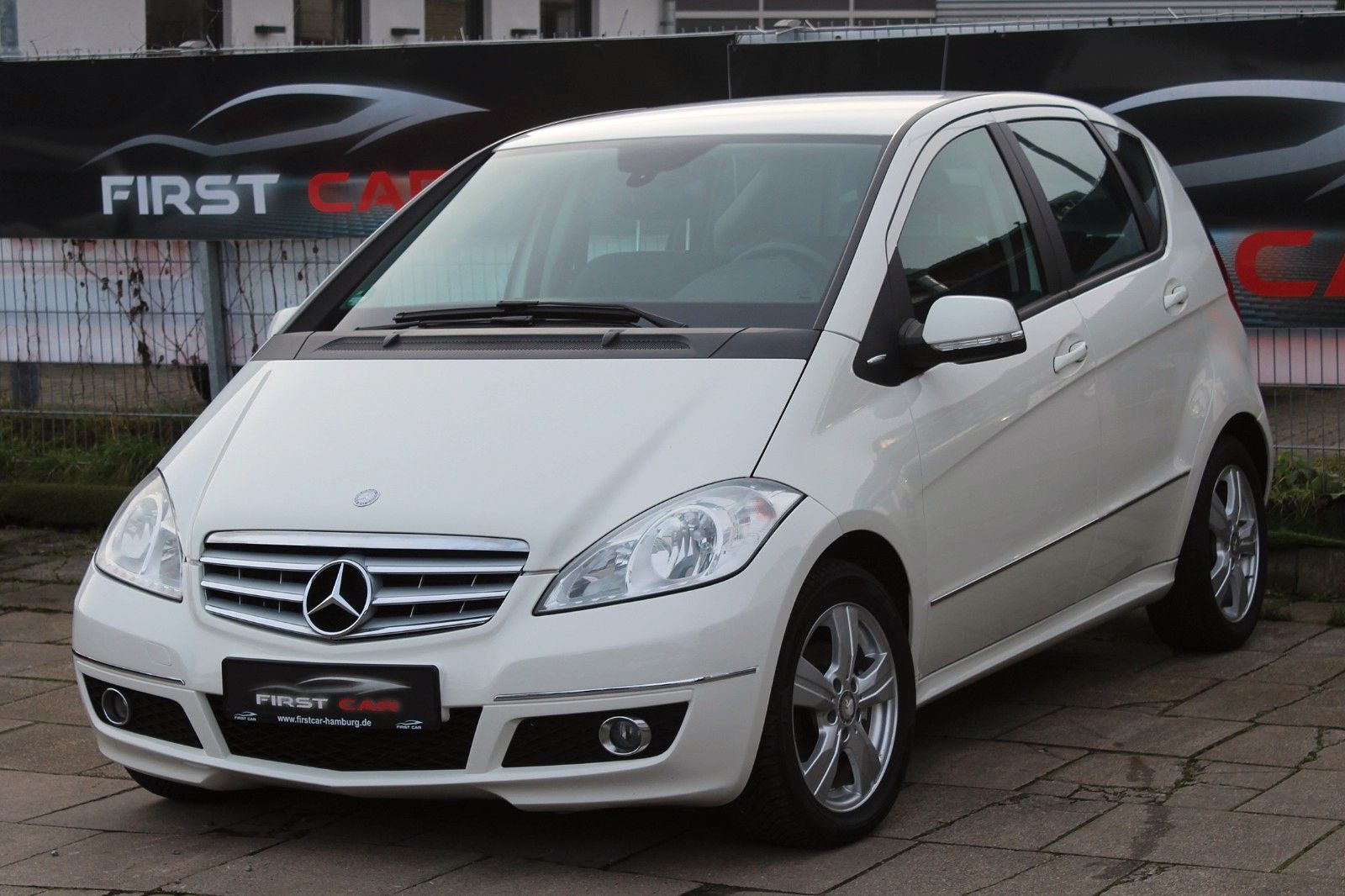 Mercedes-Benz A 180 CDI Avantgarde*NAVI*SITZHEIZUNG*SAUBER*