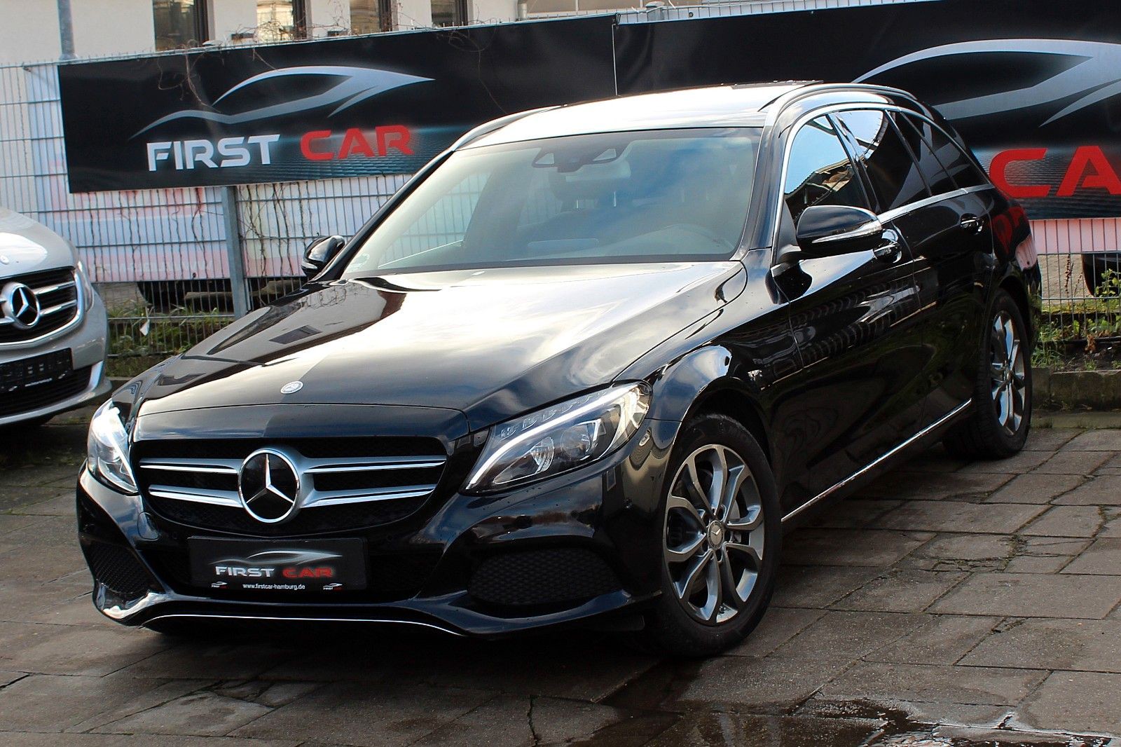 Mercedes-Benz C 250d T Avantgarde BlueTec*AHK*LED*PANO*DTR*HUD