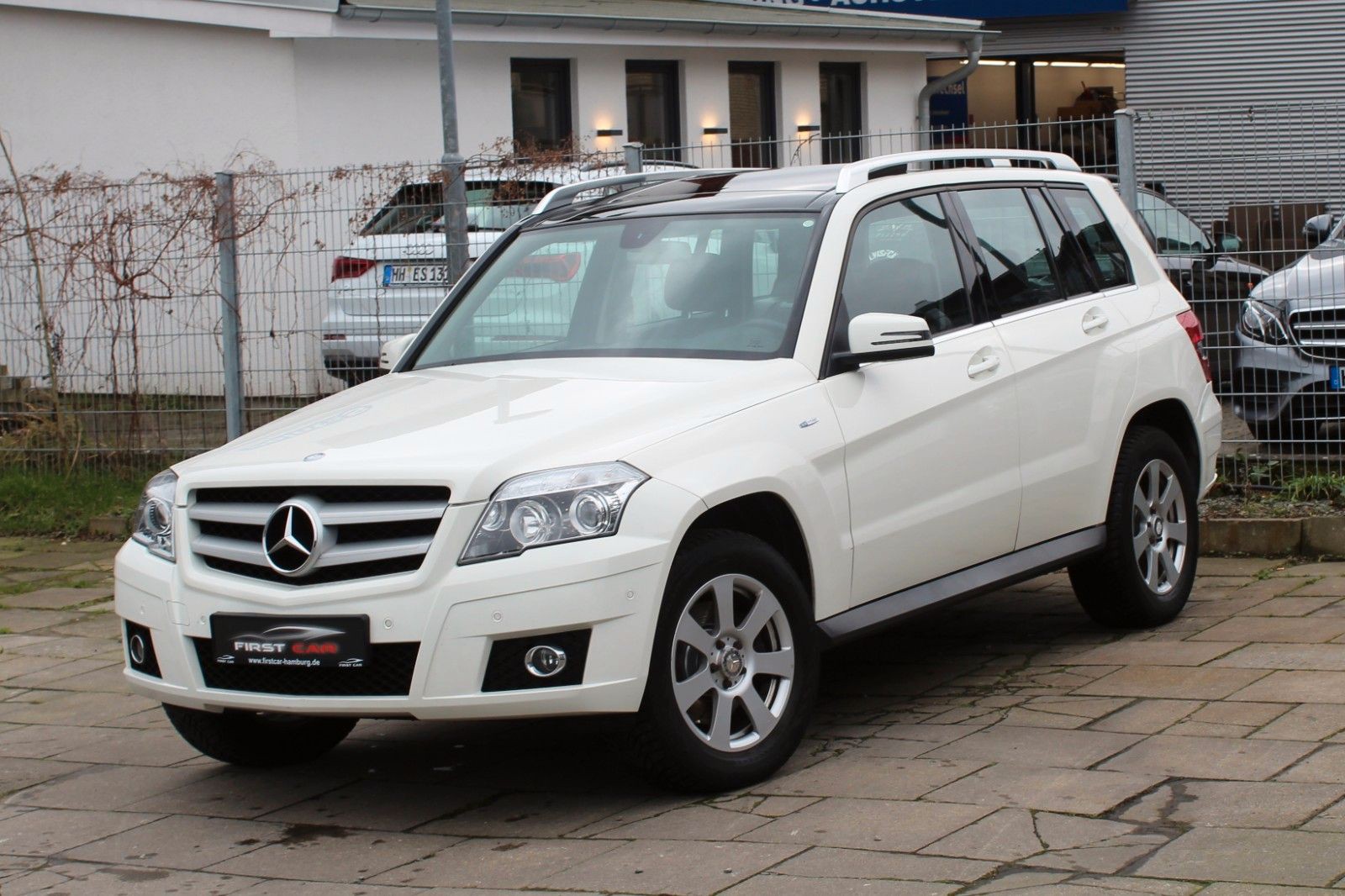 Mercedes-Benz GLK 220 CDI BE*PANO*AHK*NAVI*ALLWETTER*TOP*PDC