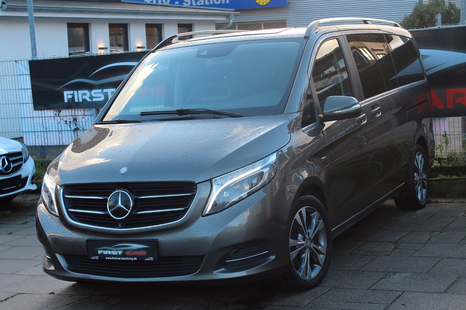 Mercedes-Benz V 250d Lang BlueTEC Avantgarde Edition 6-Sitze
