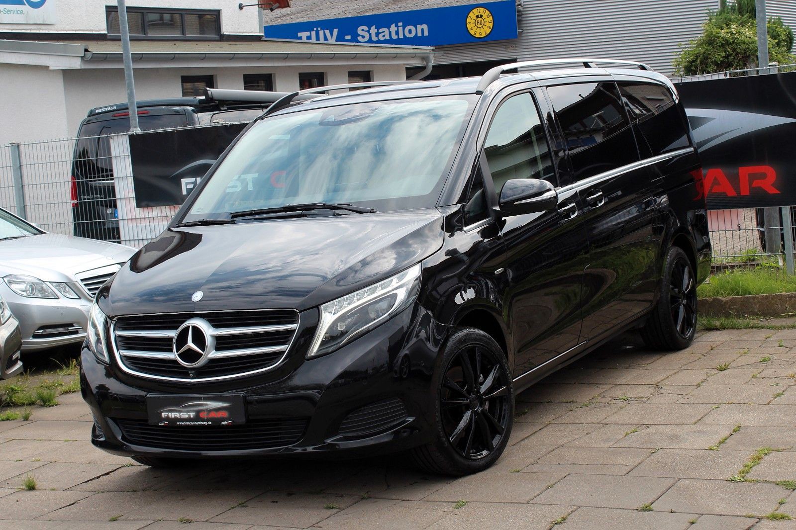 Mercedes-Benz V 250d V 220d Avantgarde Edition 4Matic 7-Sitzer