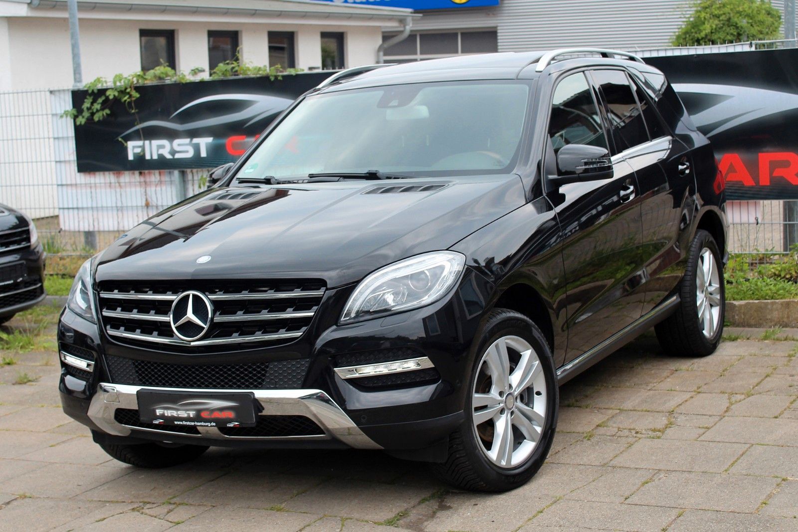 Mercedes-Benz ML 350 CDI BlueTEC 4Matic*PANO*AHK*BIXEN*KAMERA*