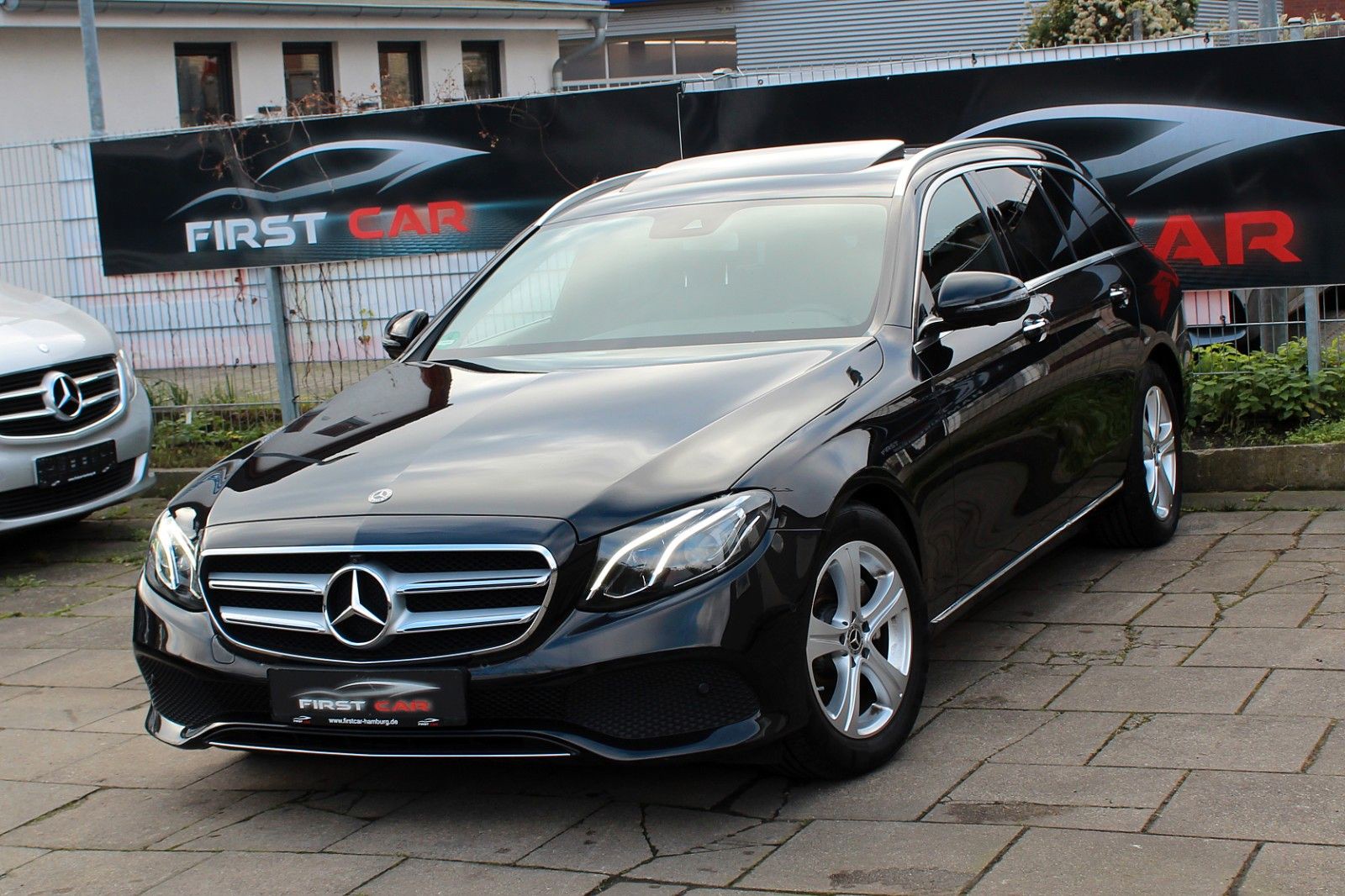Mercedes-Benz E 220d T 4Matic*360°*KAM*SHD*WIDESCREEN*MEMORY*