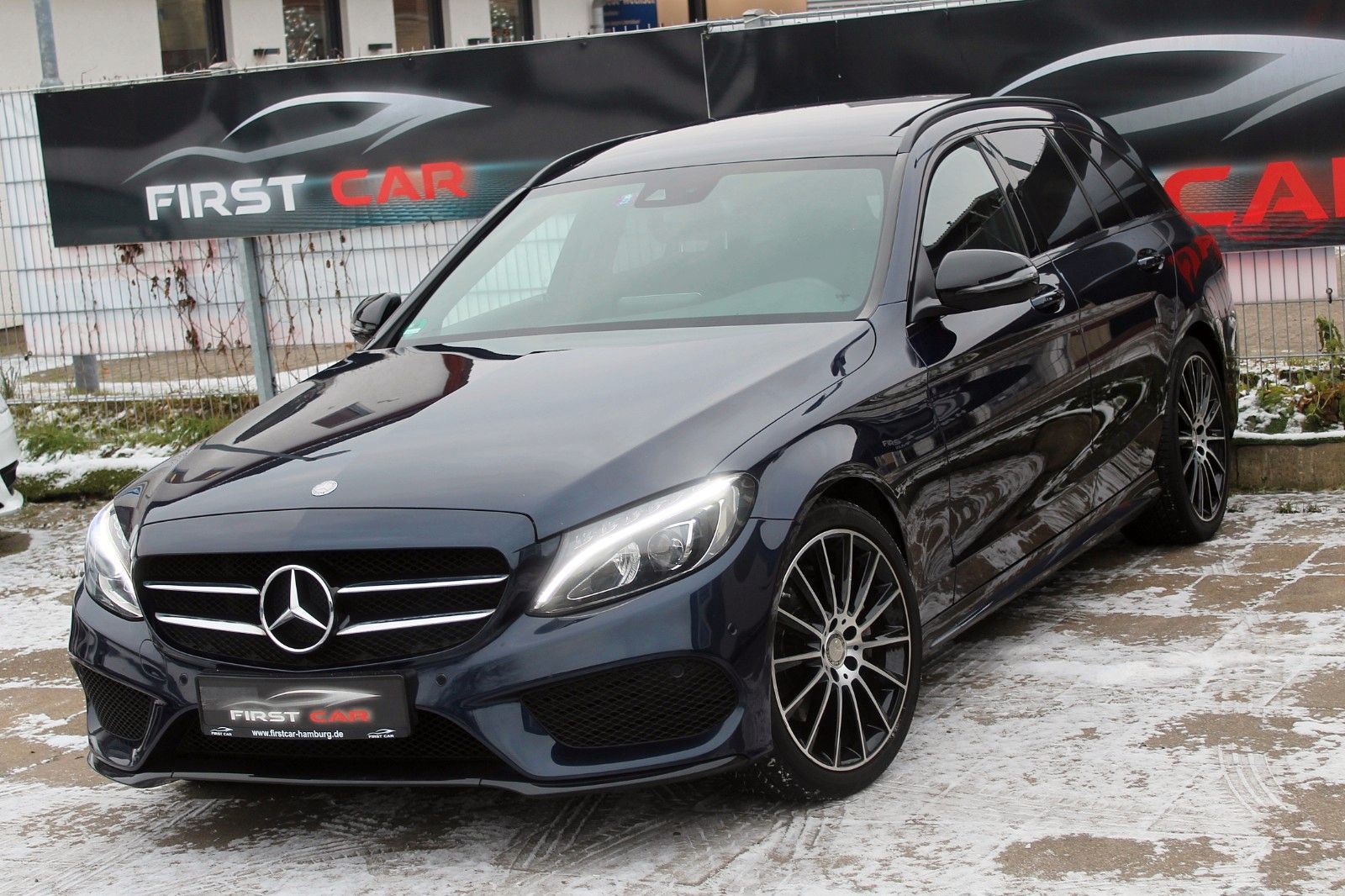 Mercedes-Benz C 220d T BlueTEC AMG-Line Night-Paket*PANO*AHK*