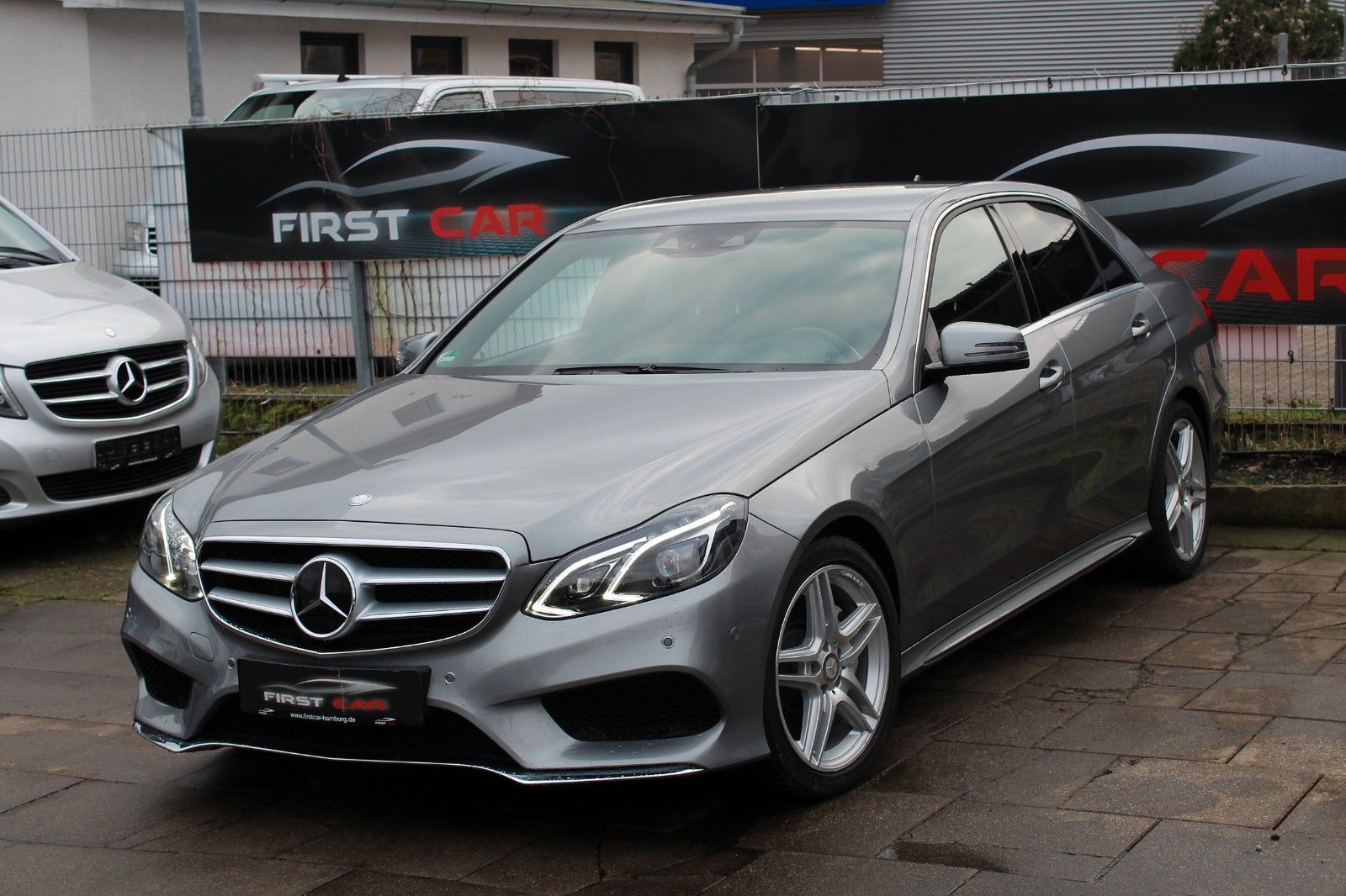 Mercedes-Benz E 350 CDI BlueTec AMG-Line*KAMERA*LED*DISTRONIC+