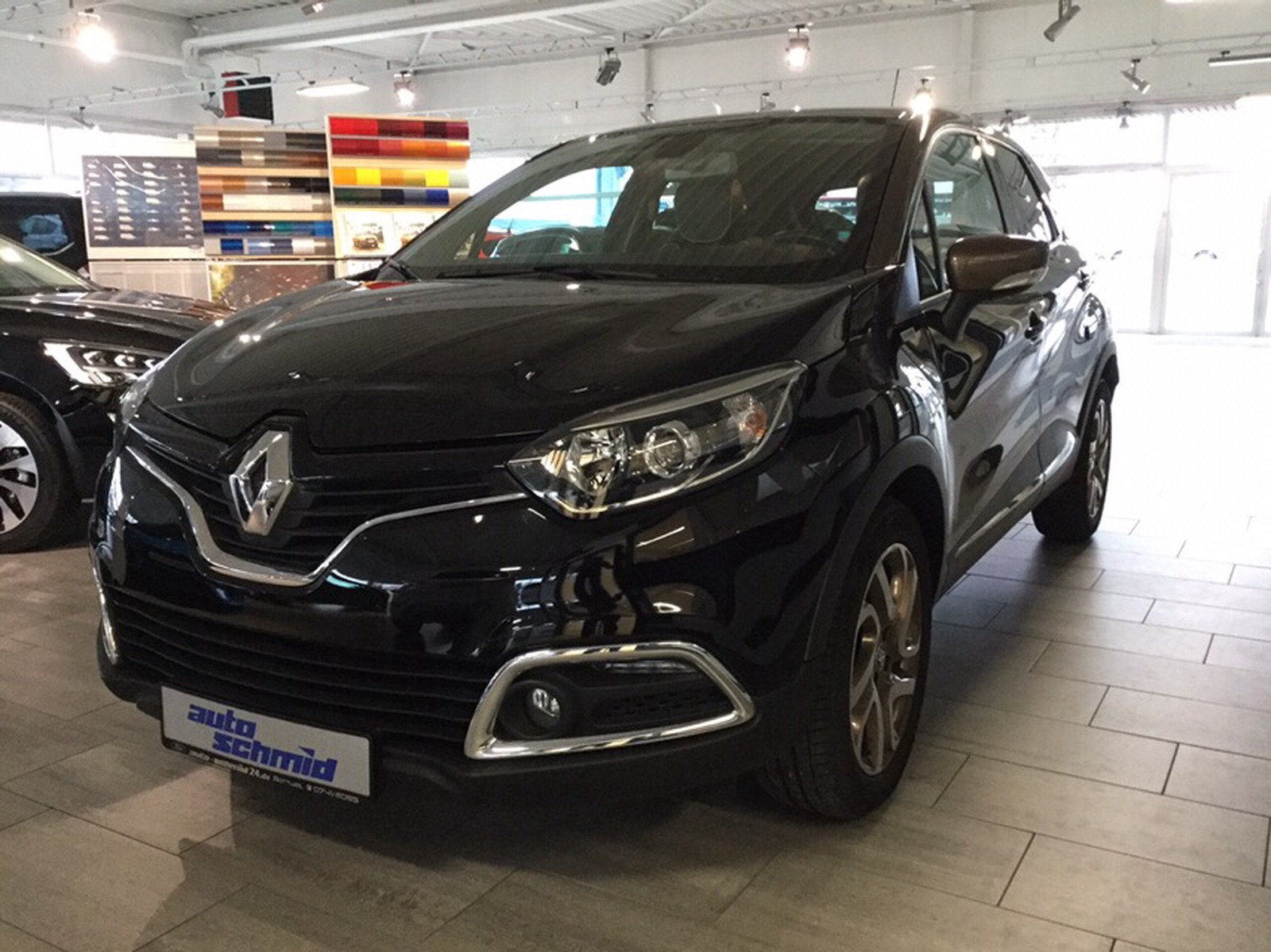 Renault Captur TCE120 EDC Elysee AHK abnehmbar