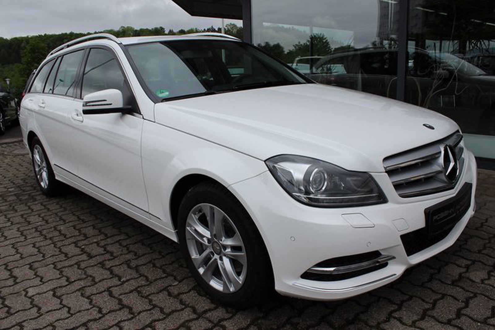 mercedes-benz-c-220-t-cdi-be-avantgarde-navi-leder-xenon-gebraucht