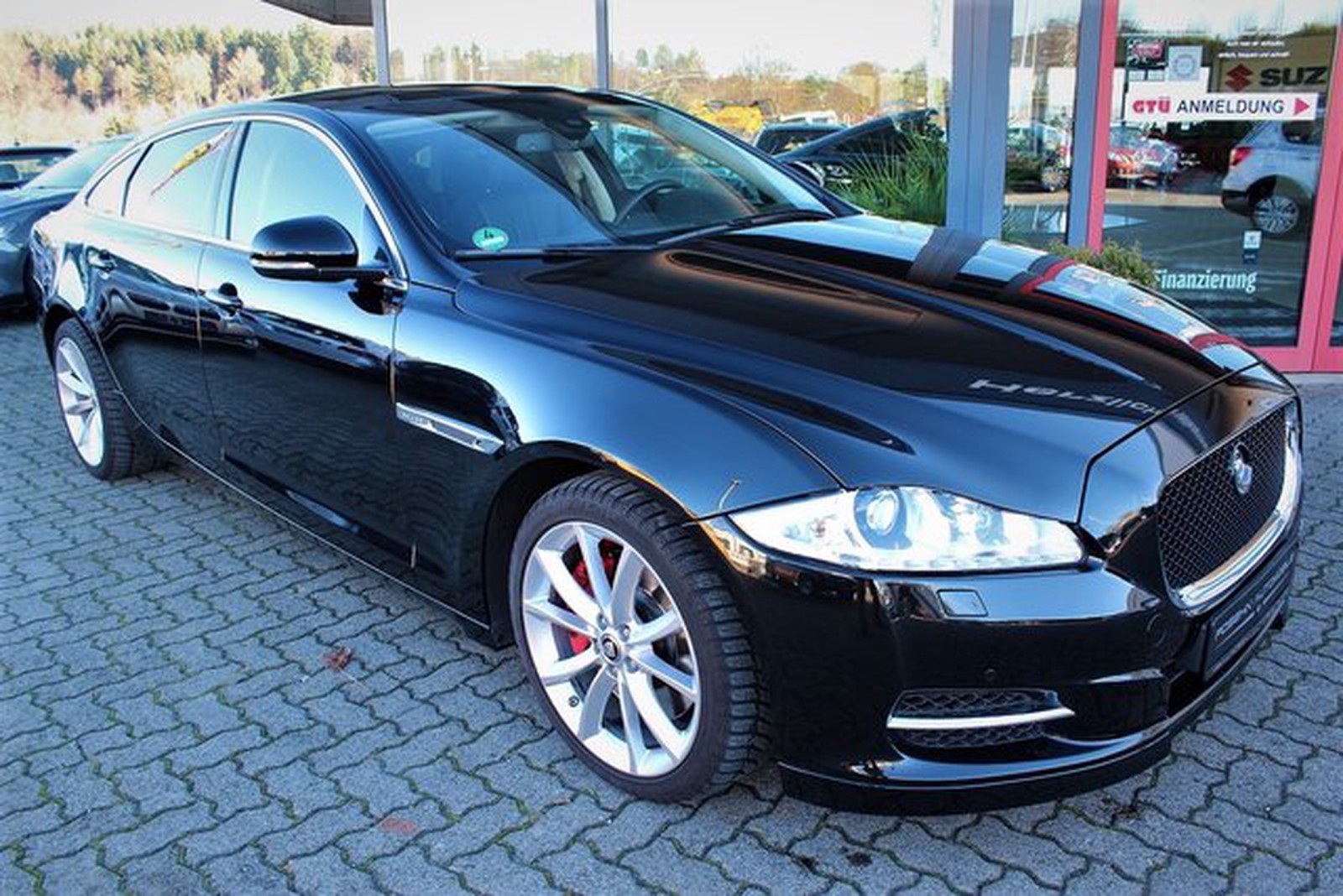 Jaguar XJ 3,0D Premium Luxury Lang Sport-Paket Meridian Carbon