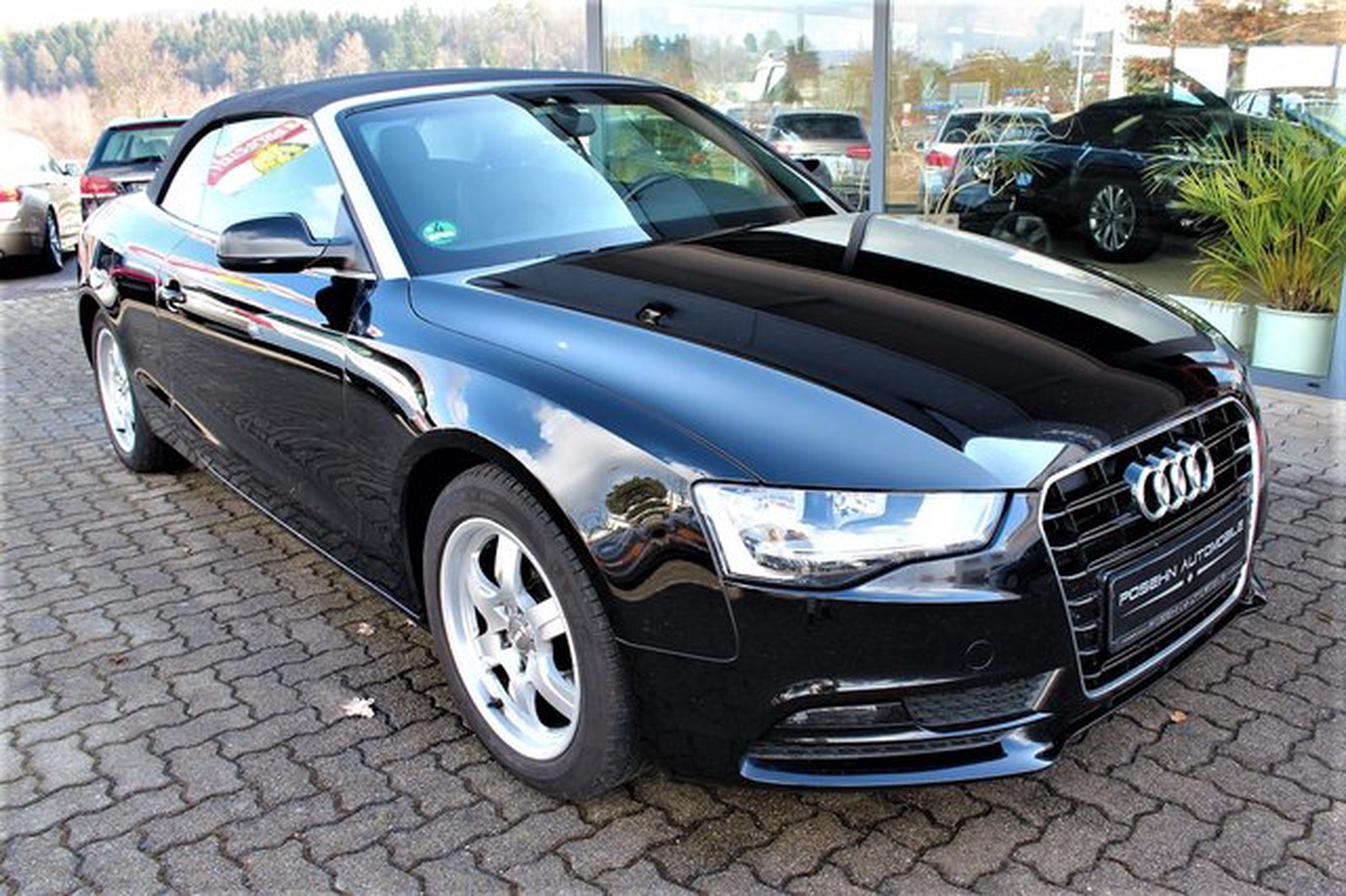 Audi A5 Cabrio 2.0 TDI Leder Navi-Plus 130kW used buy in Hechingen