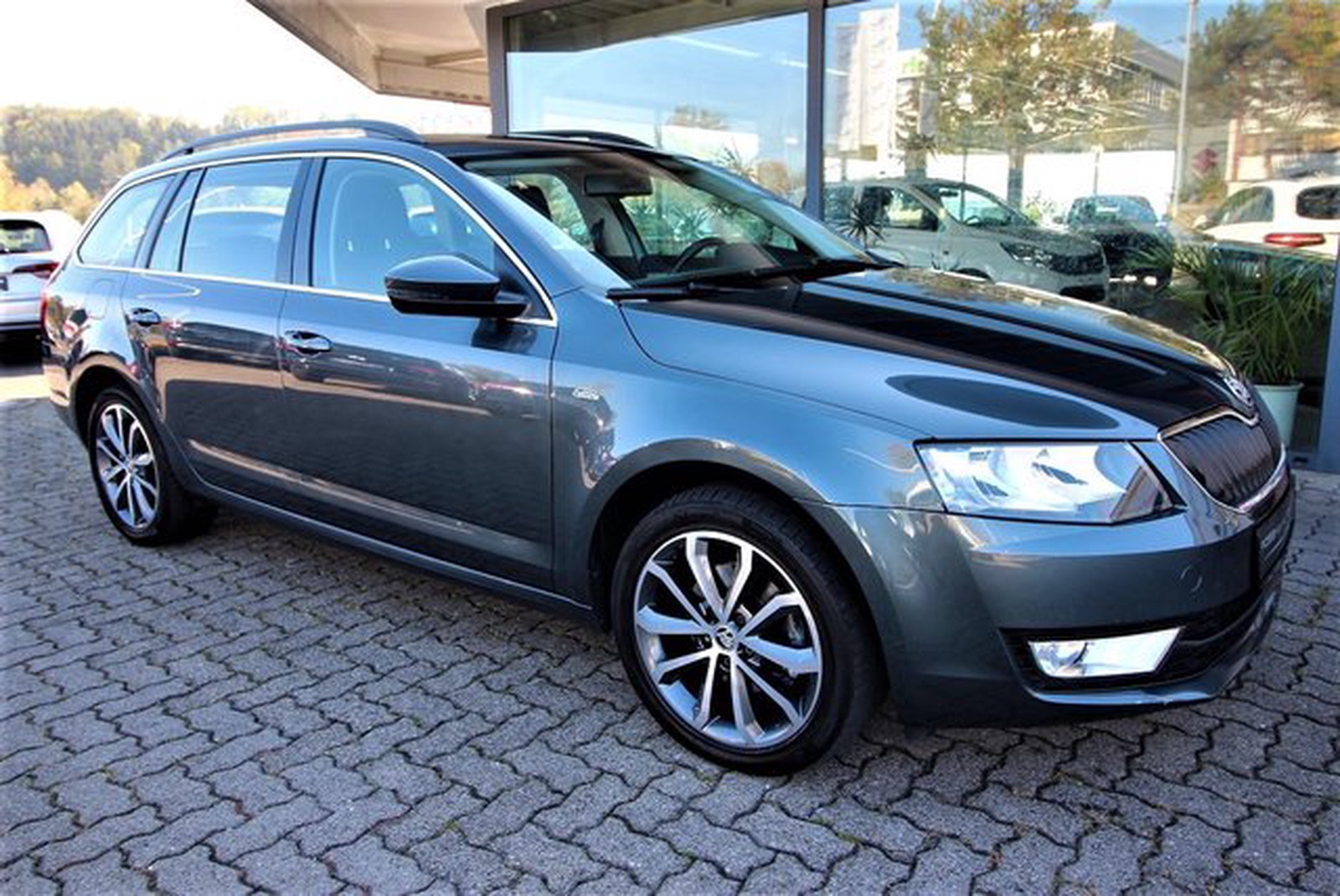 Skoda Octavia Combi 2,0 TDI Edition EU6 Navi AHK gebraucht kaufen in HechingenBechtoldsweiler Skoda Octavia Combi 2,0 TDI Edition EU6 Navi AHK gebraucht kaufen in HechingenBechtoldsweiler