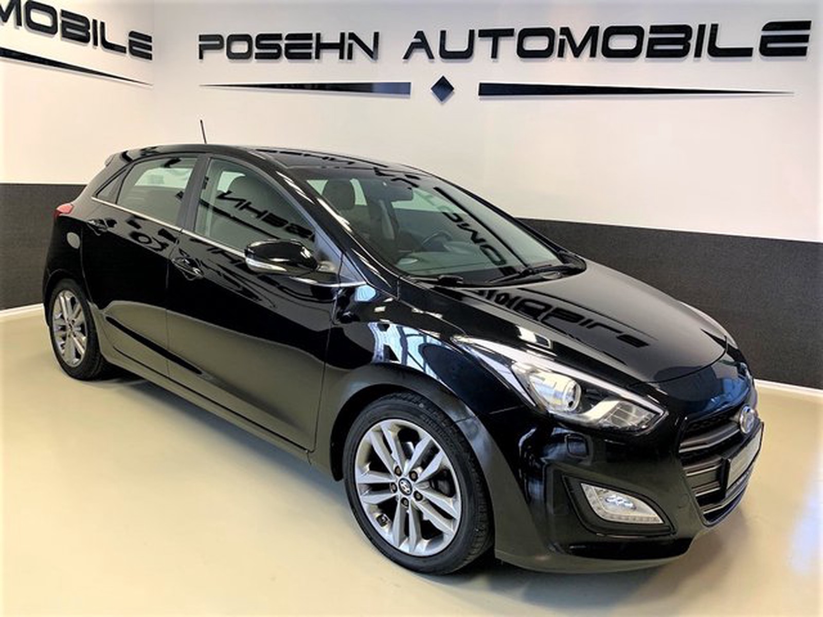 Hyundai I30 1 6 Crdi Premium Eu 6 Leder Navi Kamera Gebraucht Kaufen In Hechingen Bechtoldsweiler Preis Eur Int Nr 2291 Verkauft