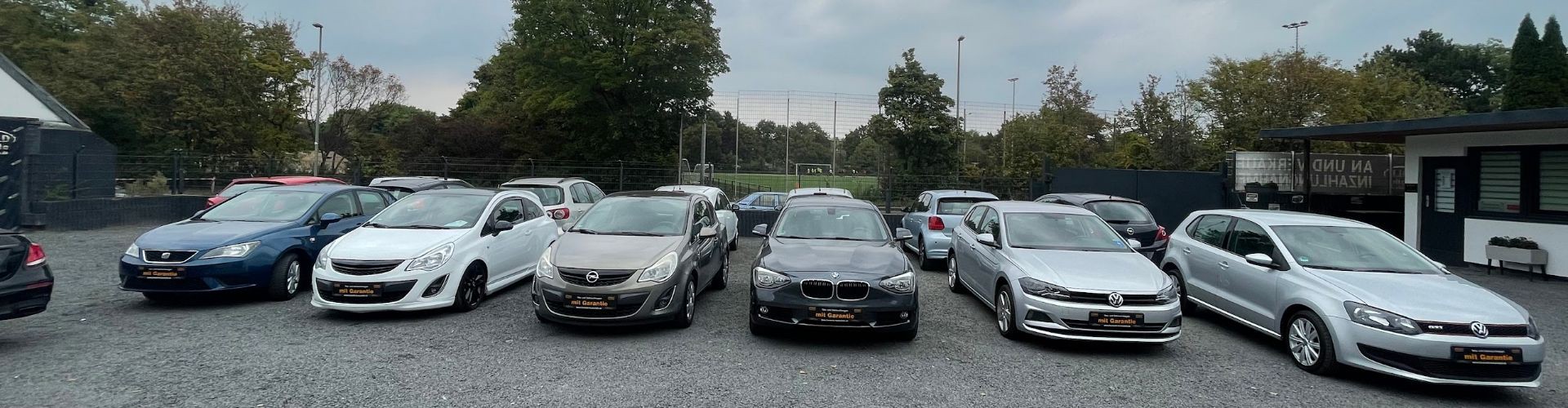 Car World Automobile | Gebrauchtwagen händler